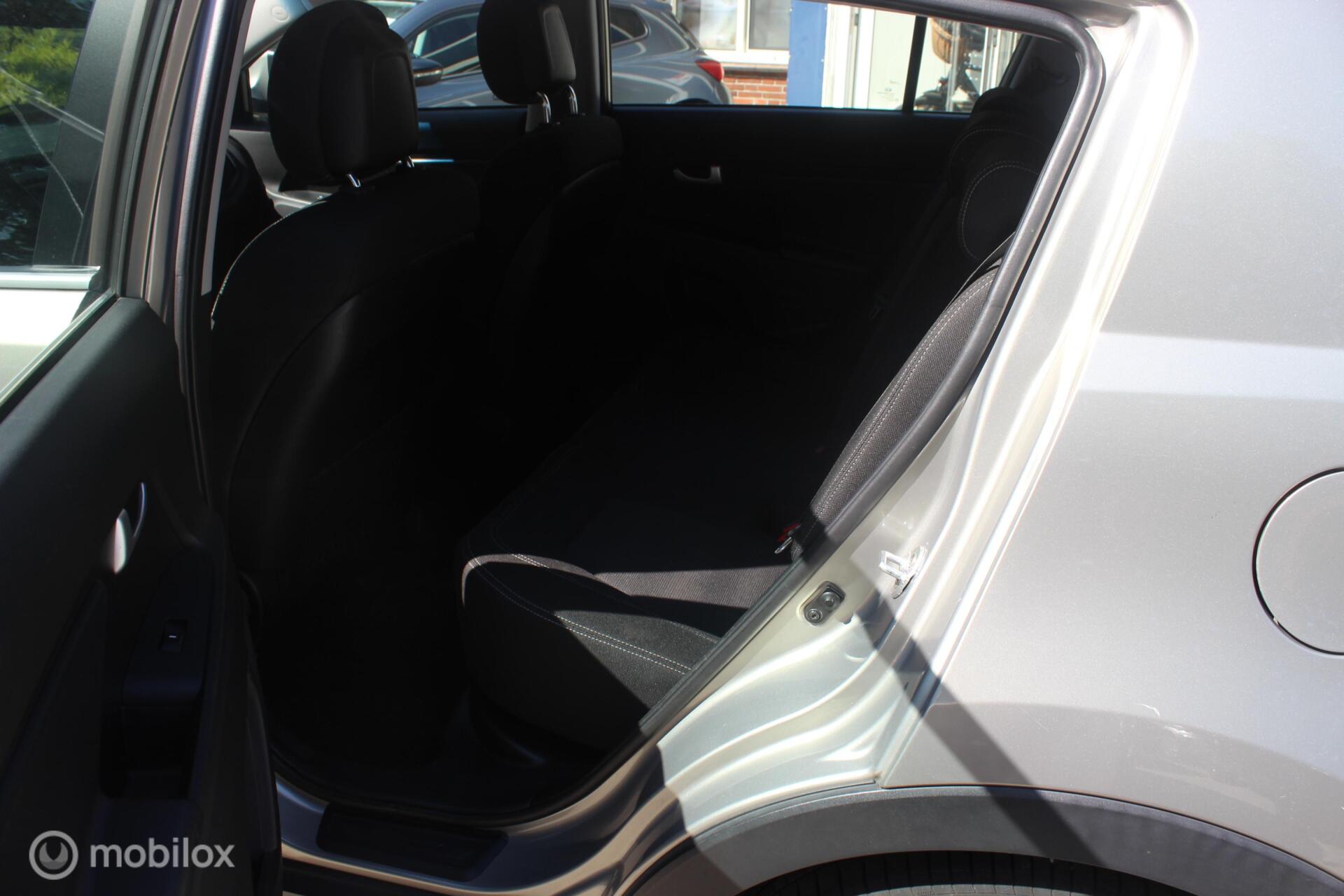 Foto van Kia SLS