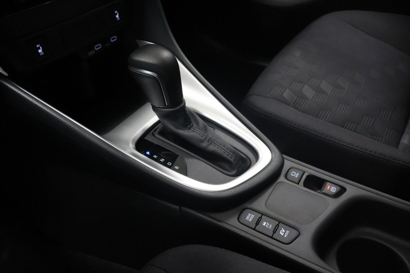 Foto van Mazda Mazda2 Hybrid
