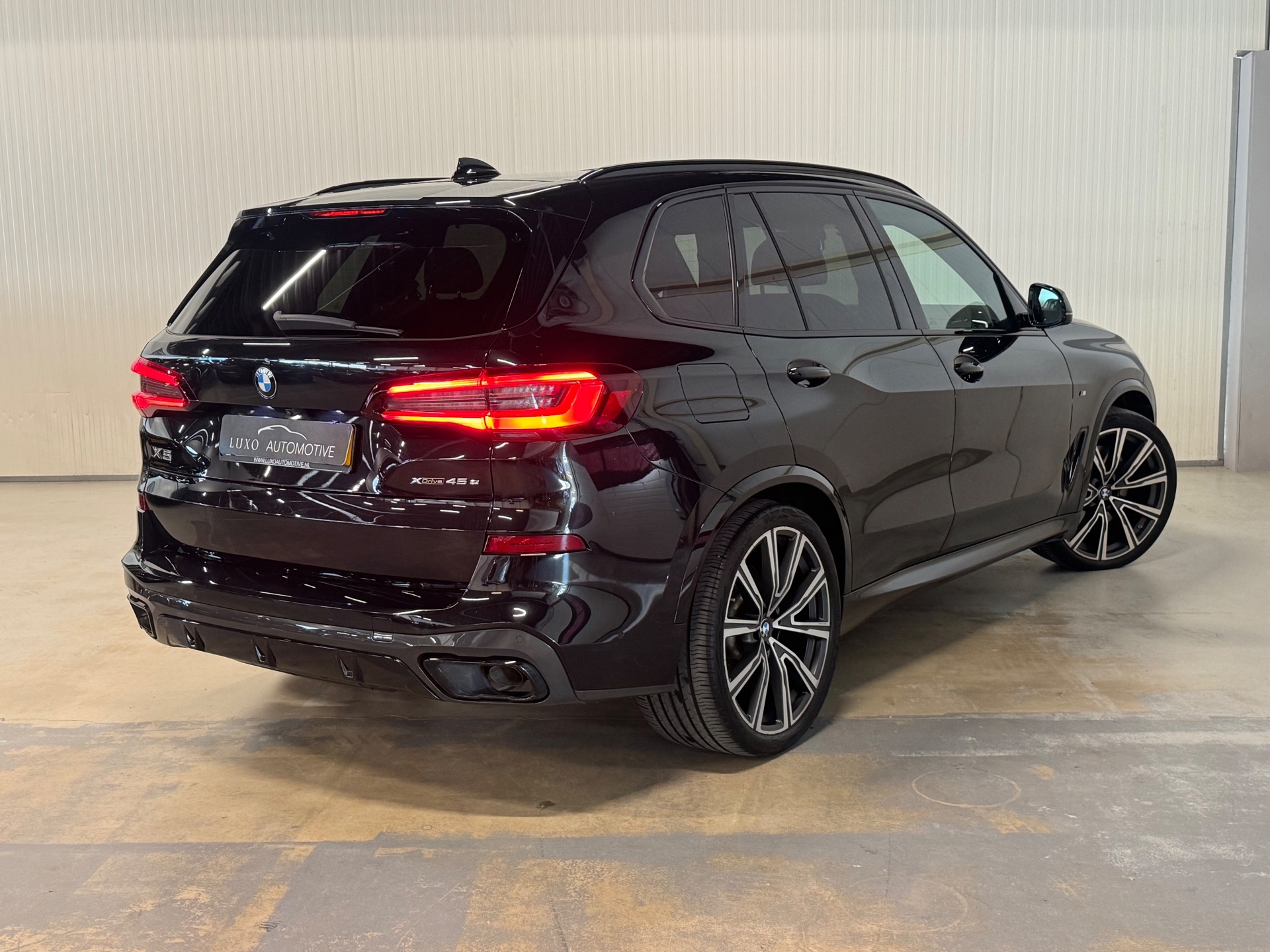 Foto van BMW X5 Xdrive45e