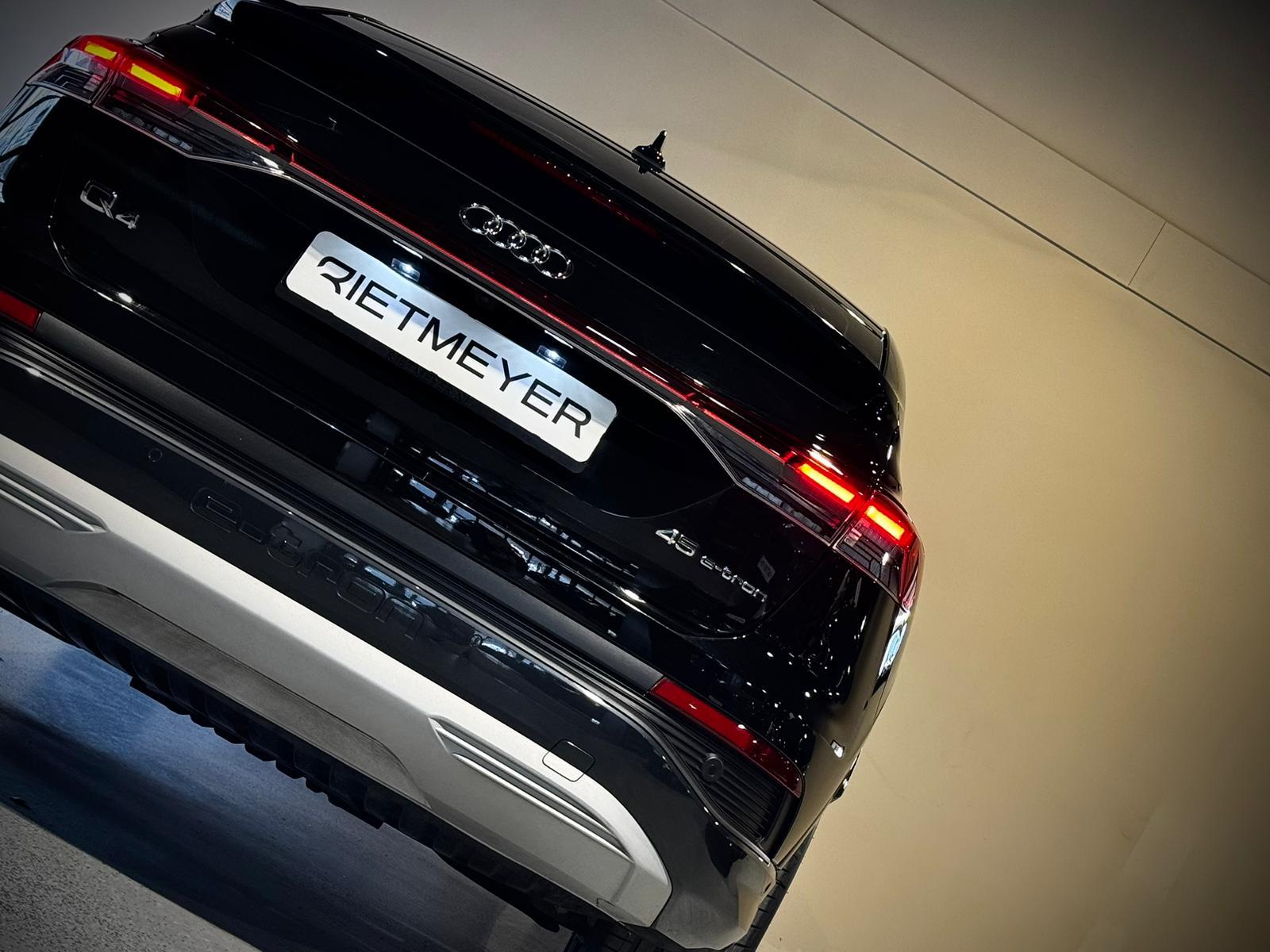 Foto van Audi Q4 Sportback E-tron