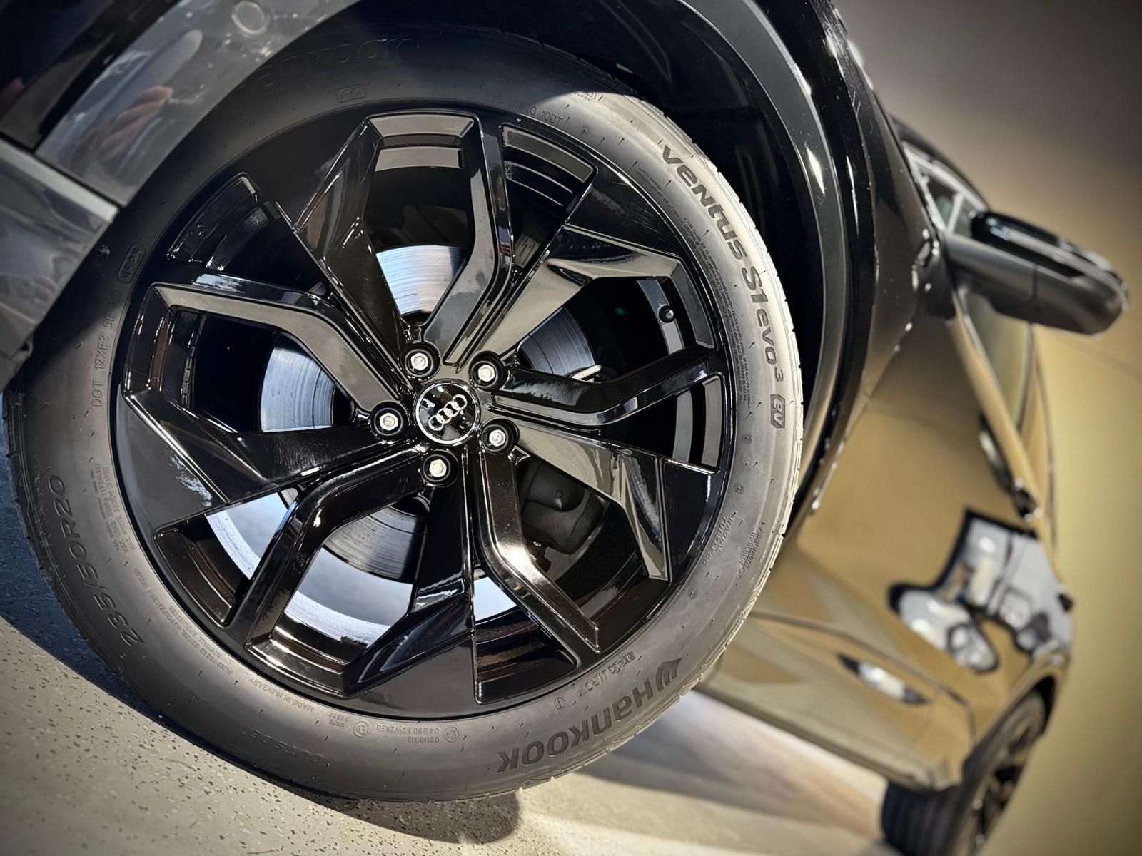 Foto van Audi Q4 Sportback E-tron