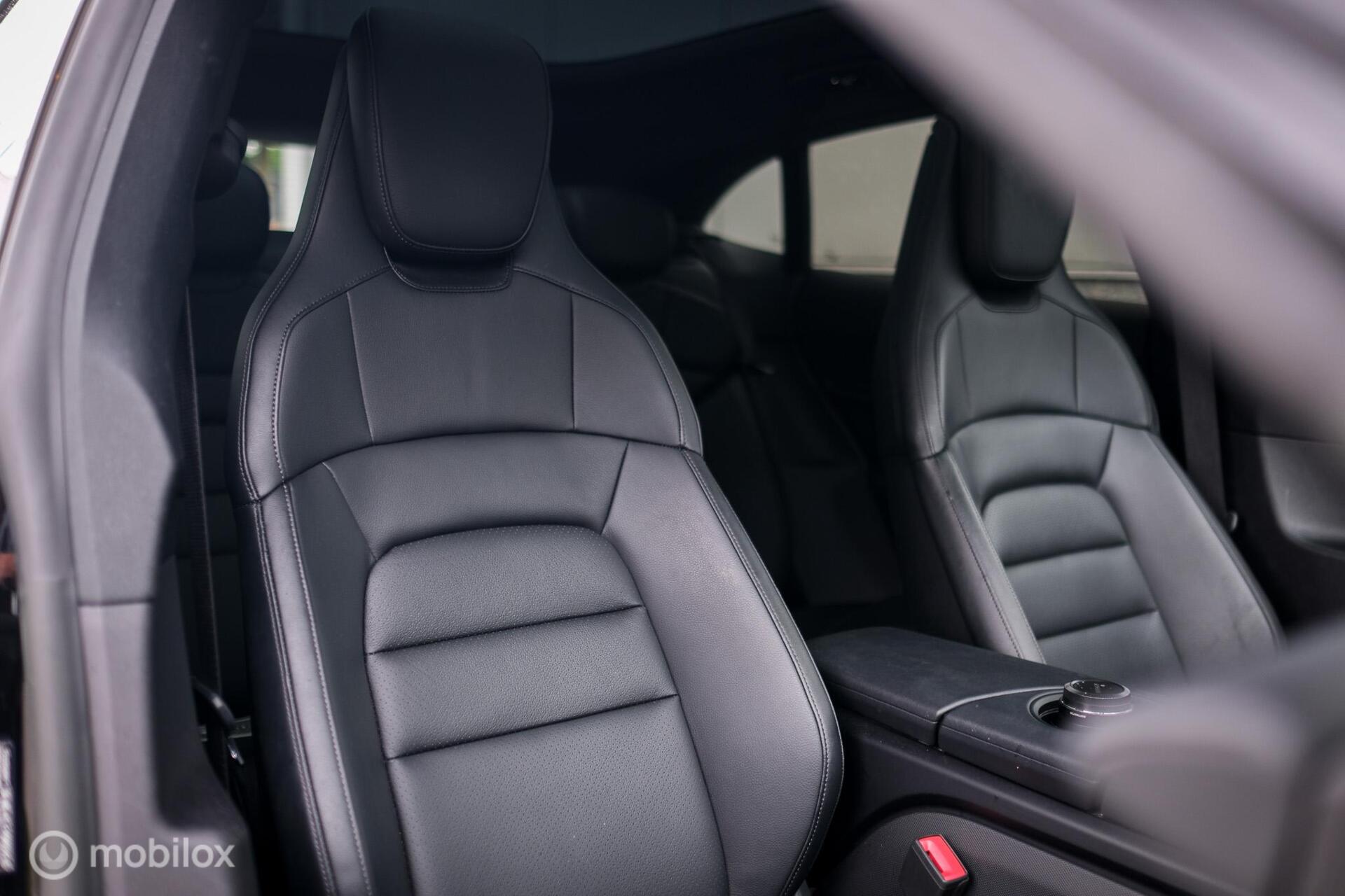 Foto van Porsche Taycan 4s