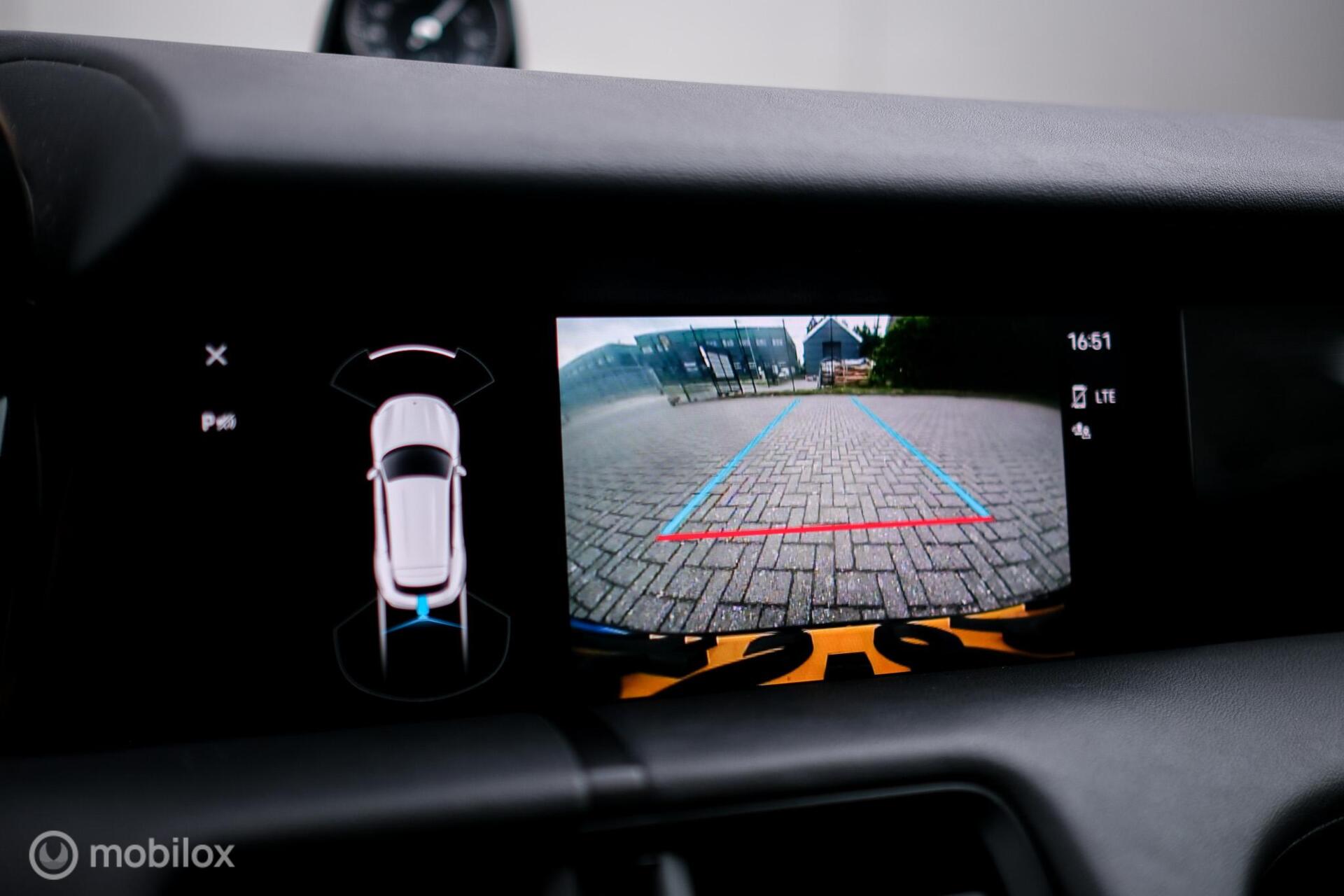 Foto van Porsche Taycan 4s