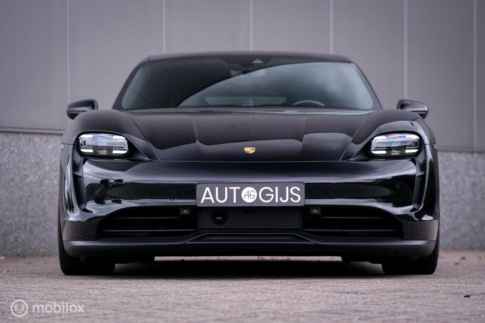 Foto van Porsche Taycan 4s