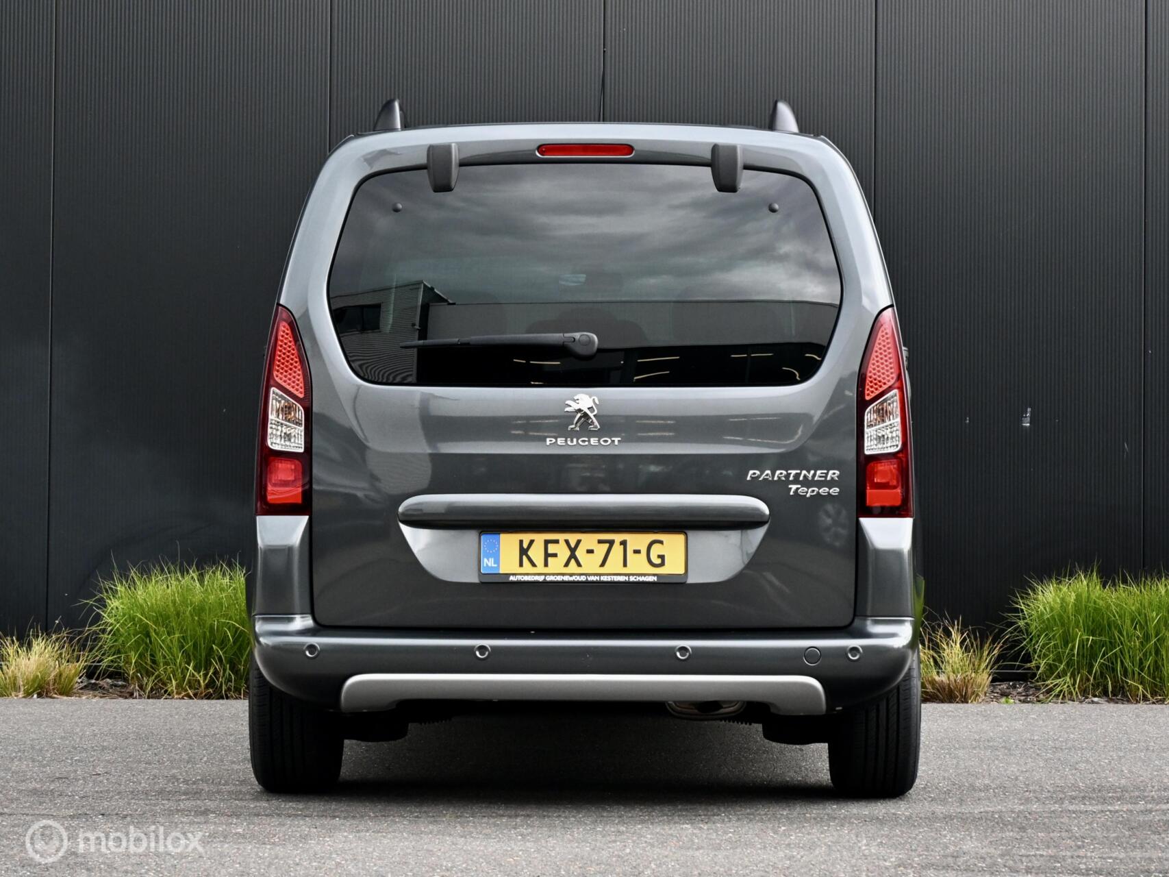 Foto van Peugeot Partner Tepee