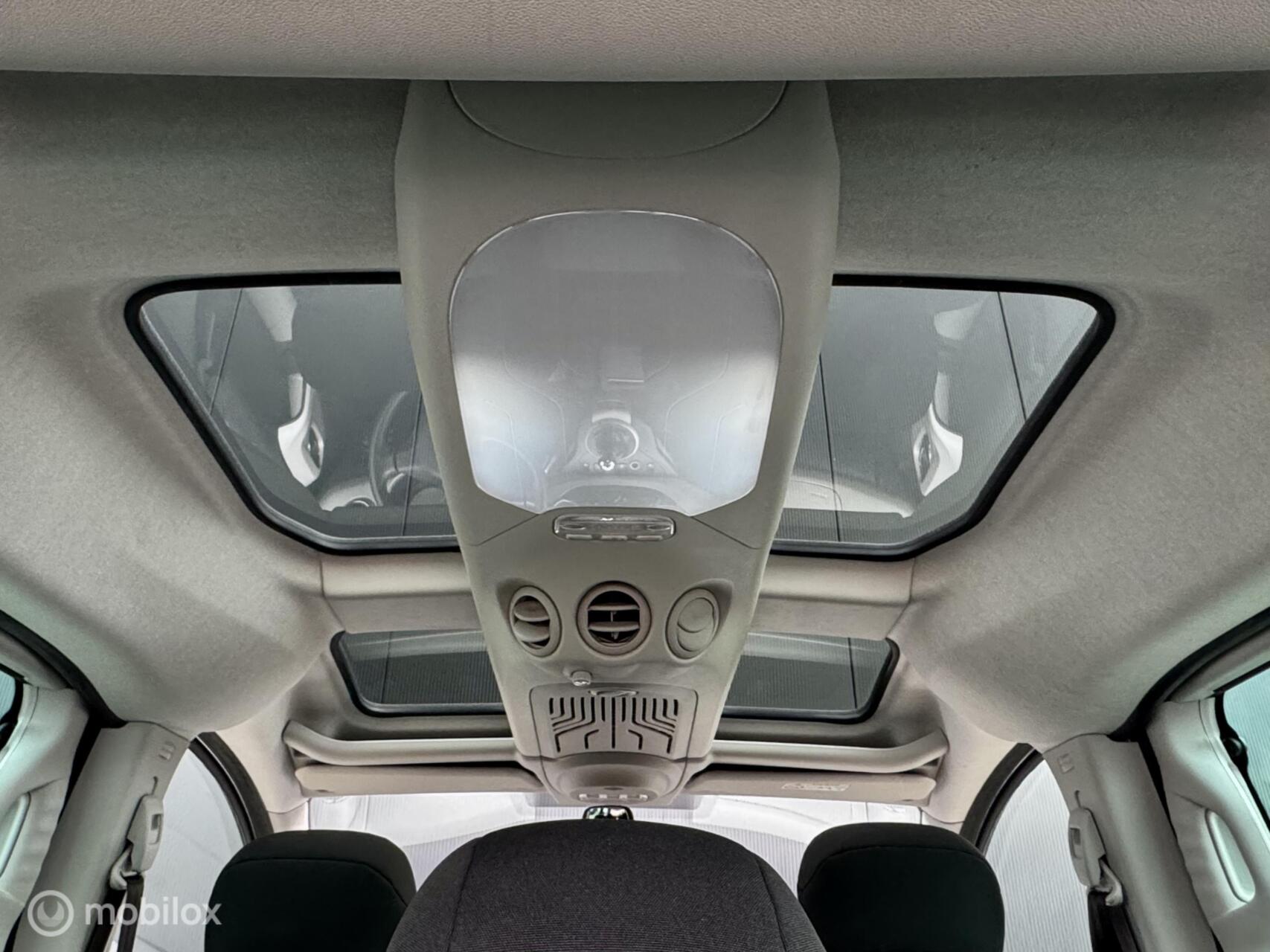 Foto van Peugeot Partner Tepee