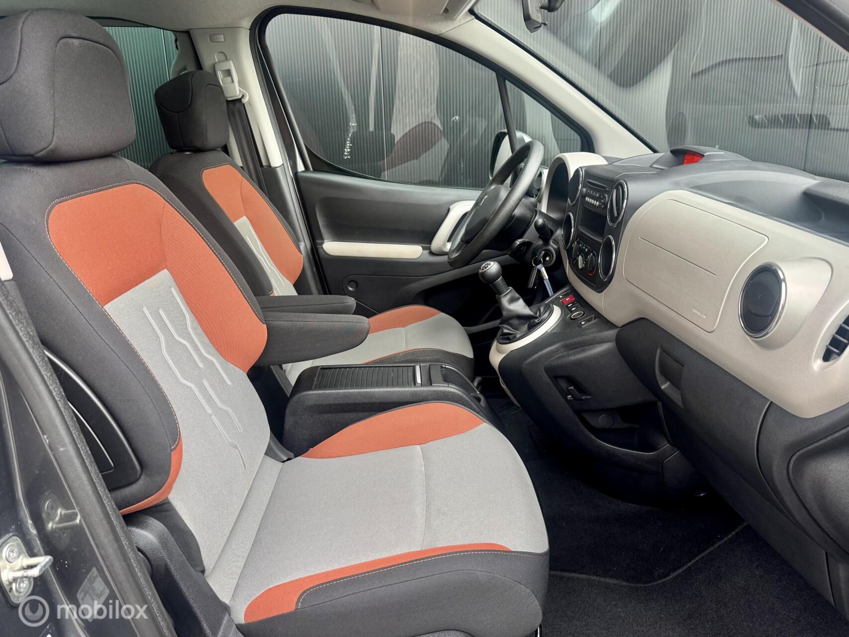 Foto van Peugeot Partner Tepee