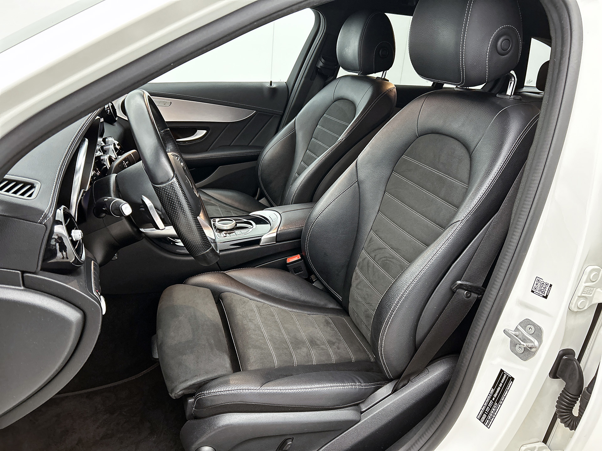 Foto van Mercedes-Benz C 300 E