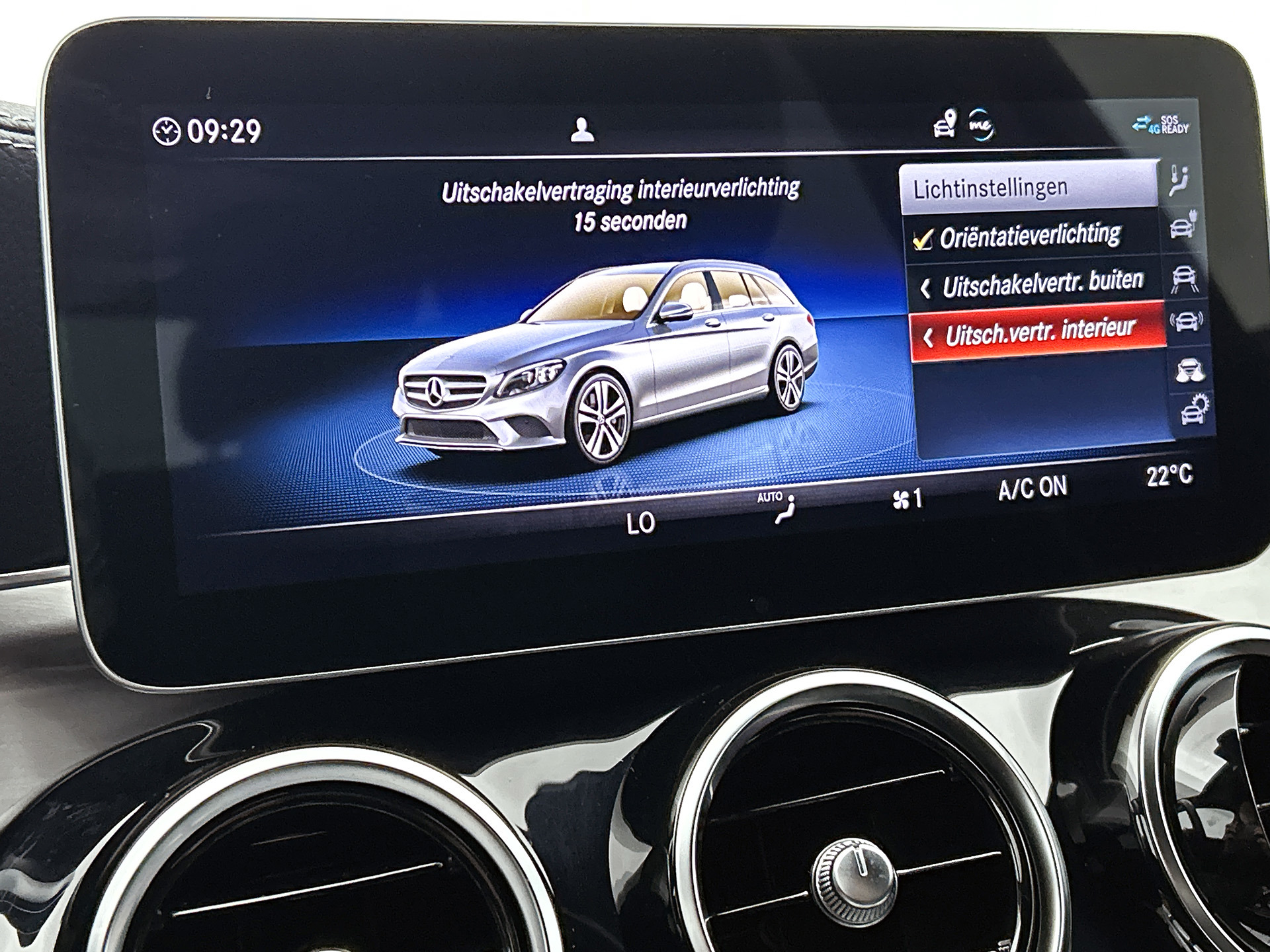 Foto van Mercedes-Benz C 300 E