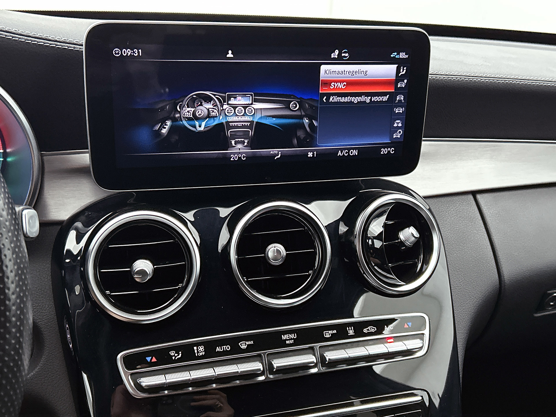Foto van Mercedes-Benz C 300 E