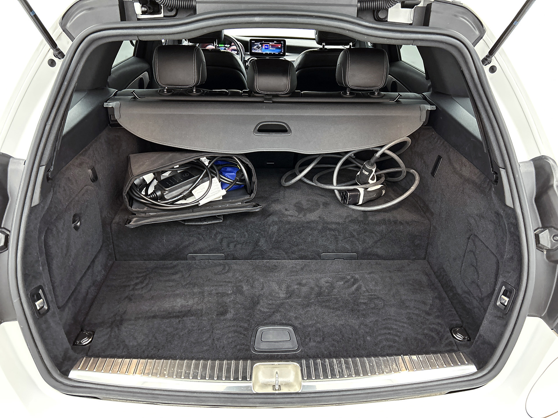 Foto van Mercedes-Benz C 300 E