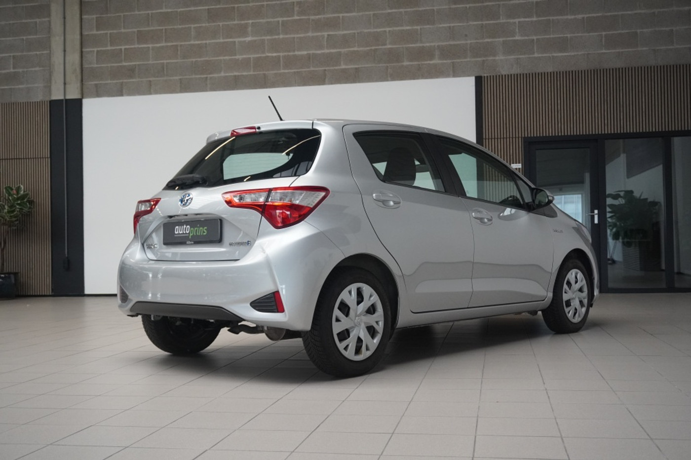 Foto van Toyota Toyota Yaris Hybrid