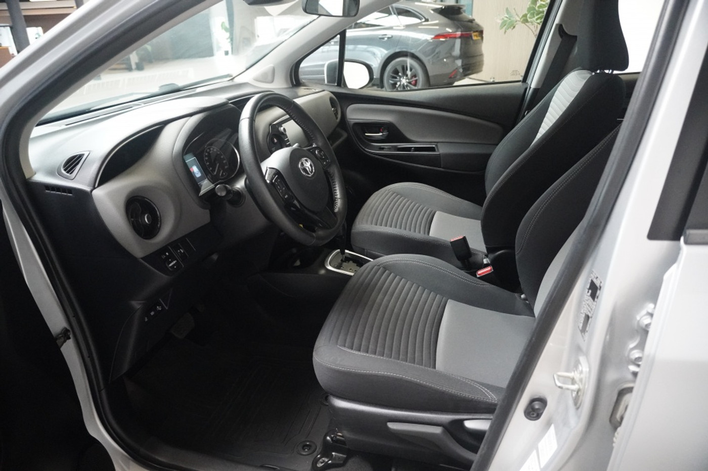 Foto van Toyota Toyota Yaris Hybrid