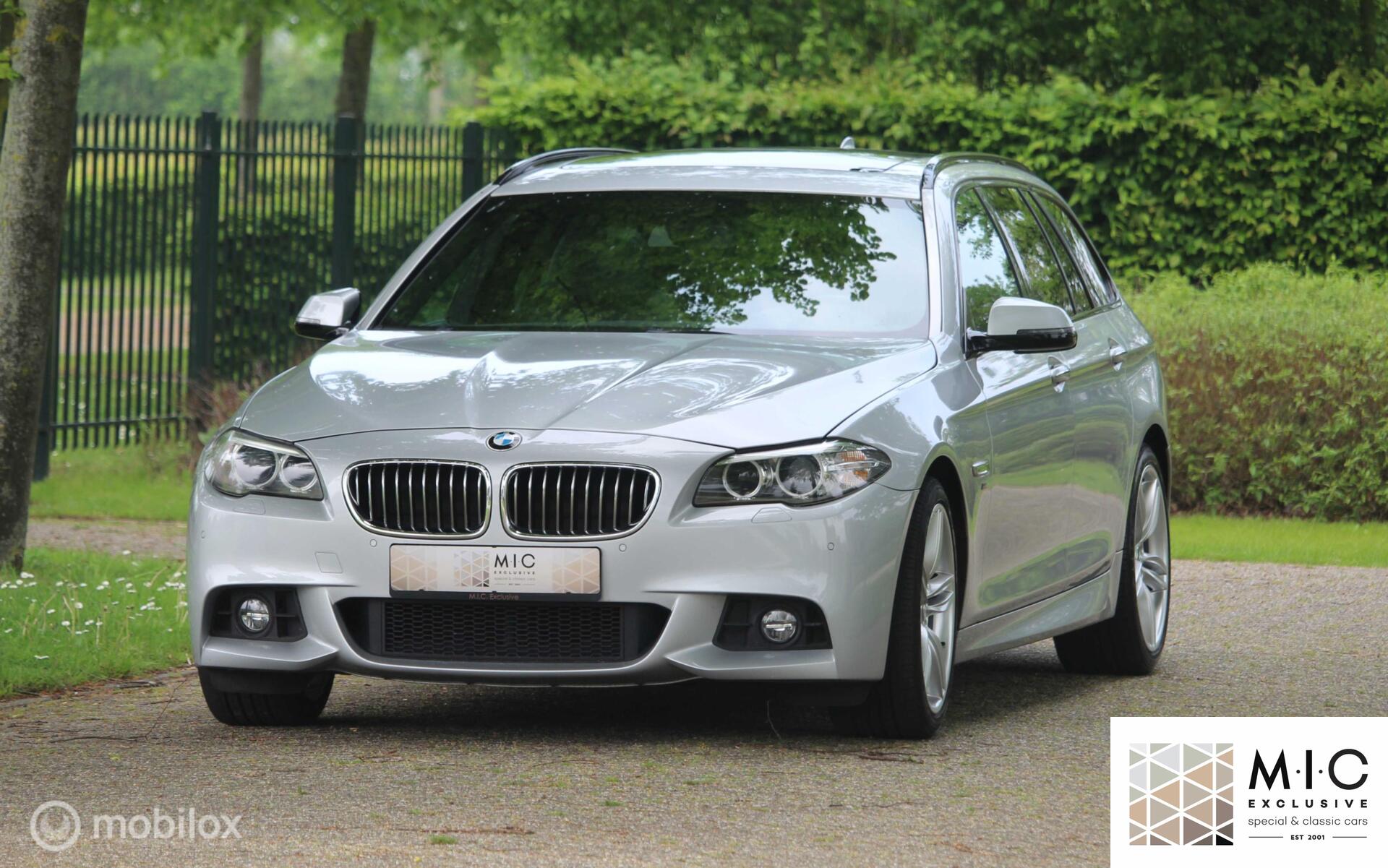 BMW 5-serie Touring 528i M Sport Edition High Executive 2015 - voorkant