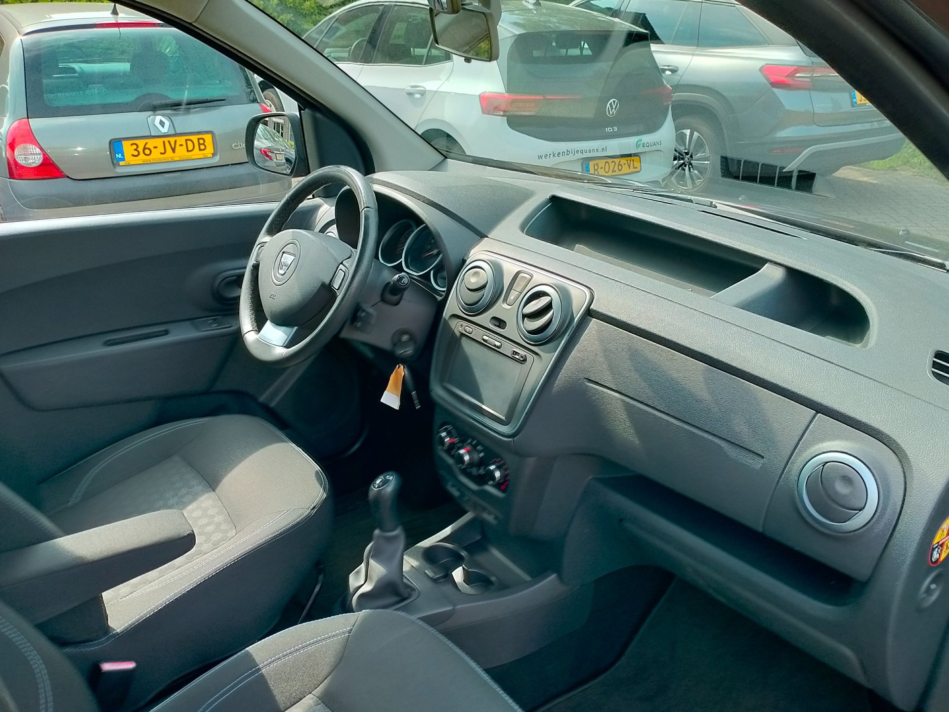 Foto van Dacia Dokker