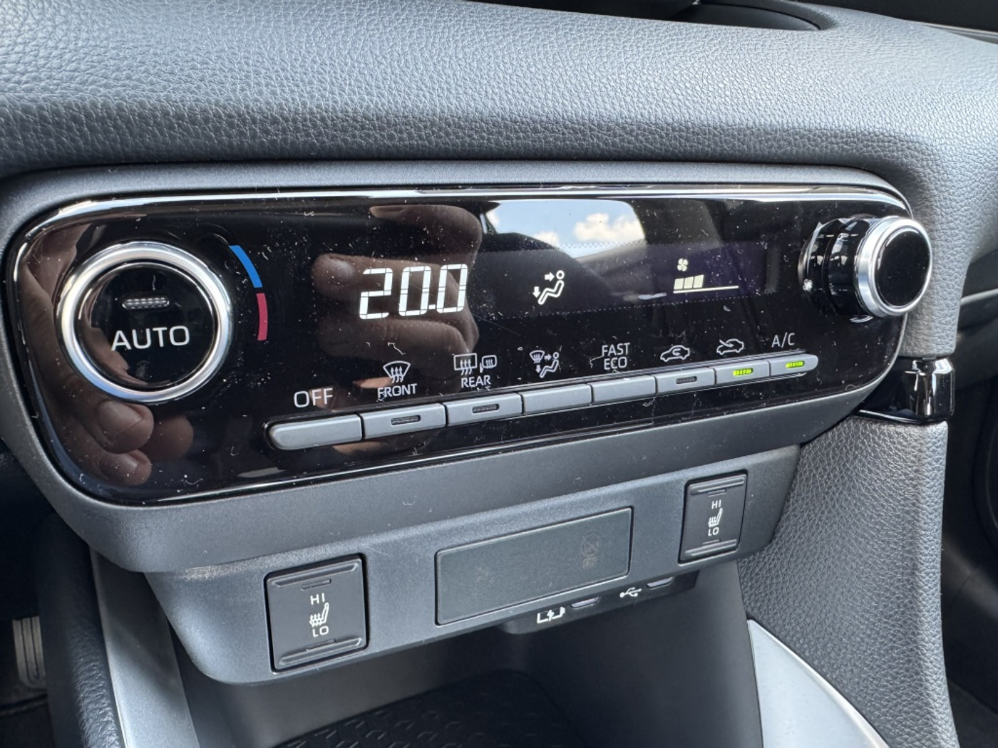 Foto van Mazda Mazda2 Hybrid
