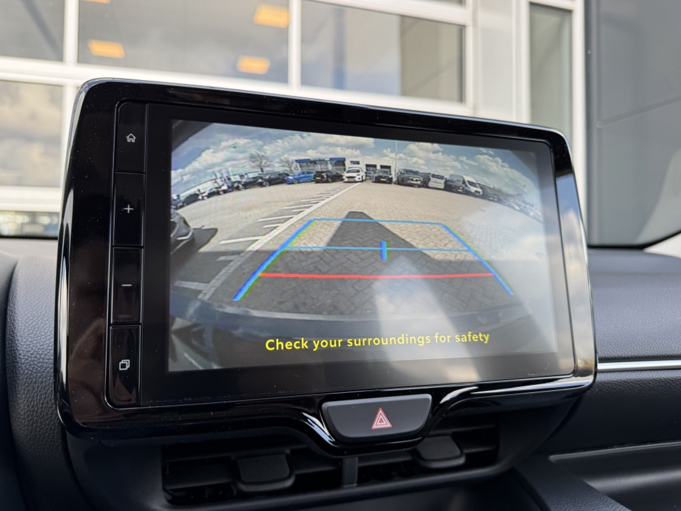 Foto van Mazda Mazda2 Hybrid