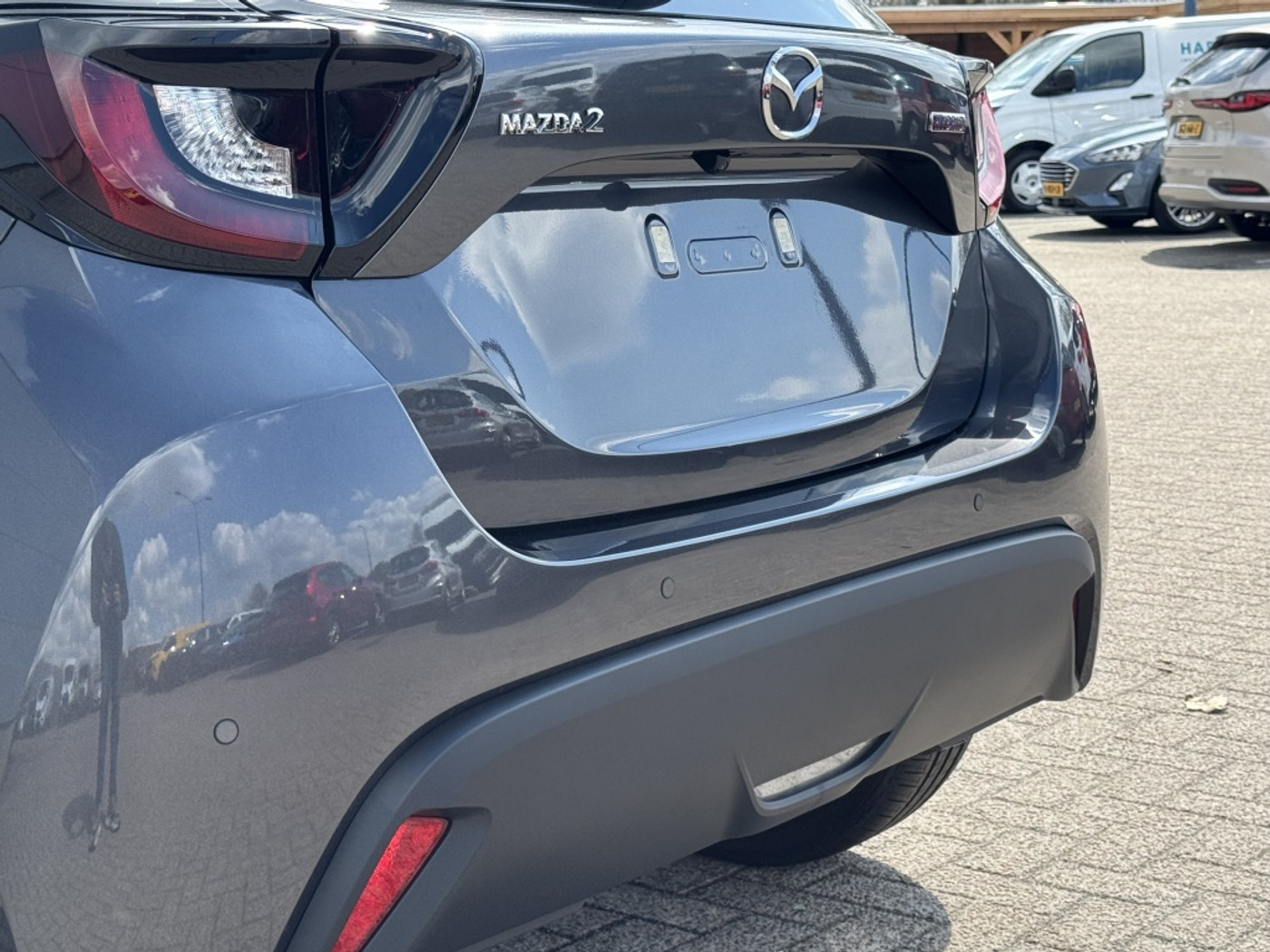 Foto van Mazda Mazda2 Hybrid