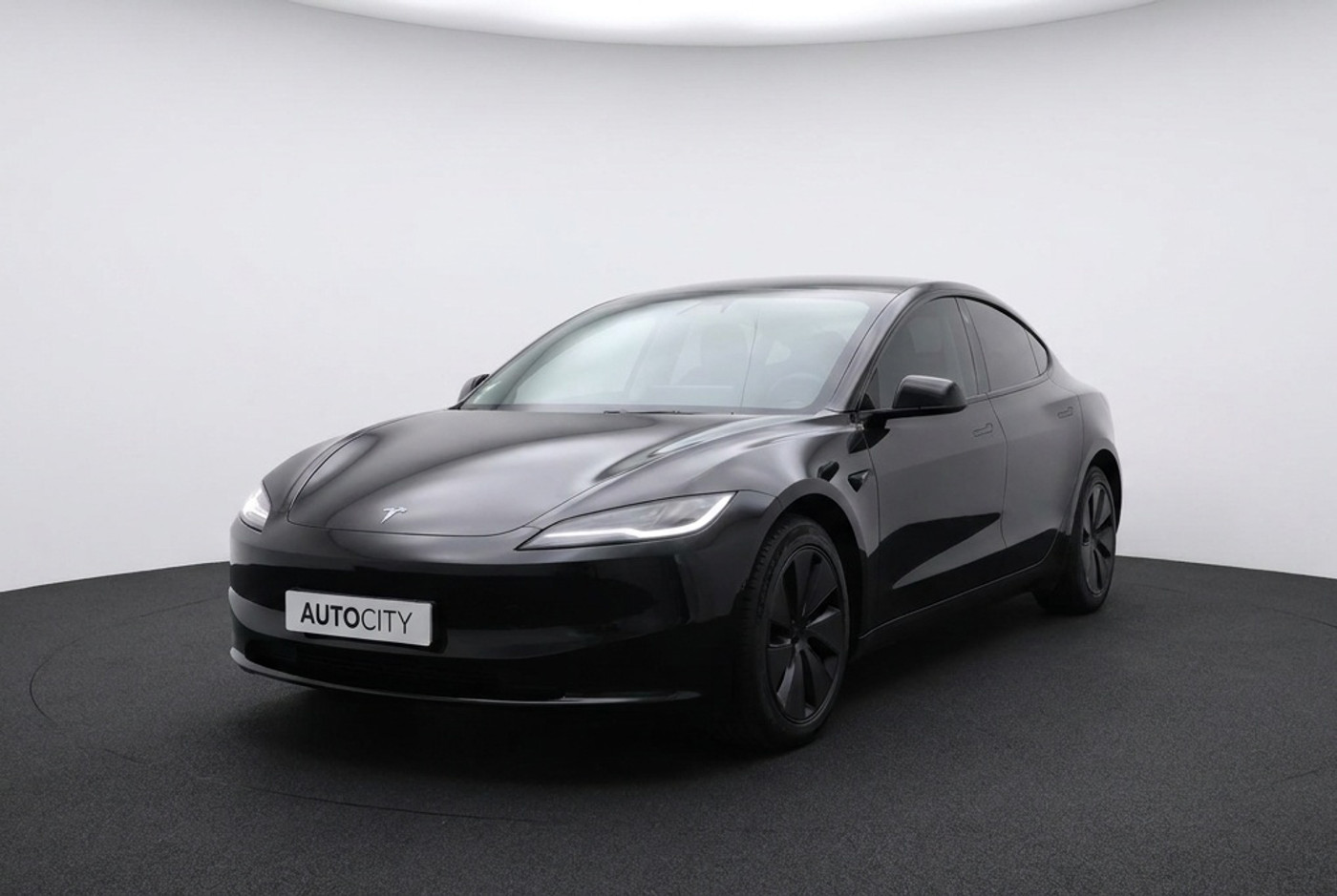 Tesla Model 3 RWD 60 kWh Highland FSD4 (HW4) l Warmtepomp l AMD Ryzen 2023 - voorkant