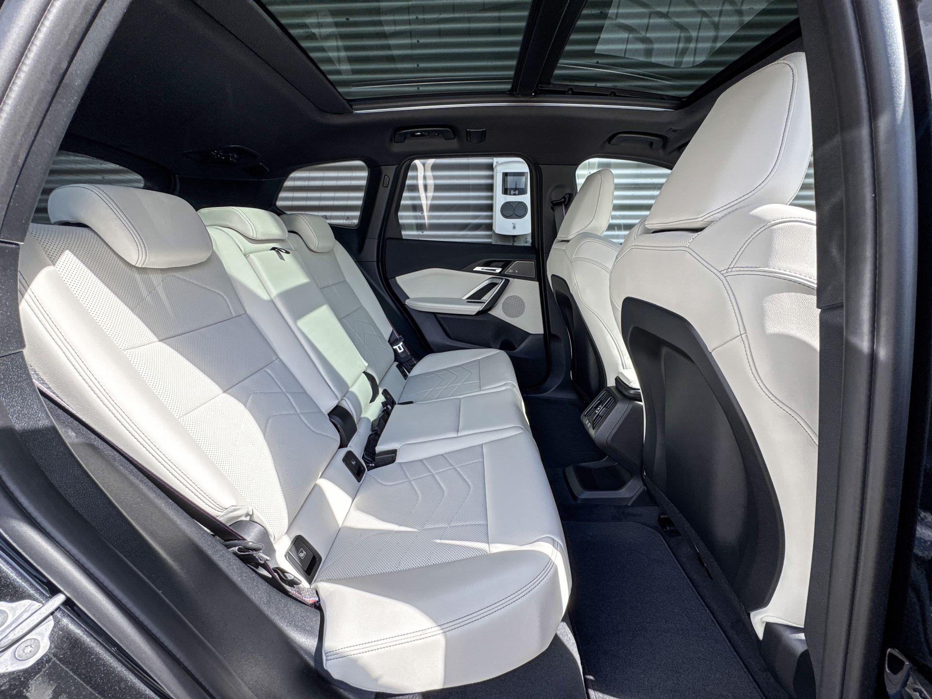 Foto van BMW Ix1 Edrive20