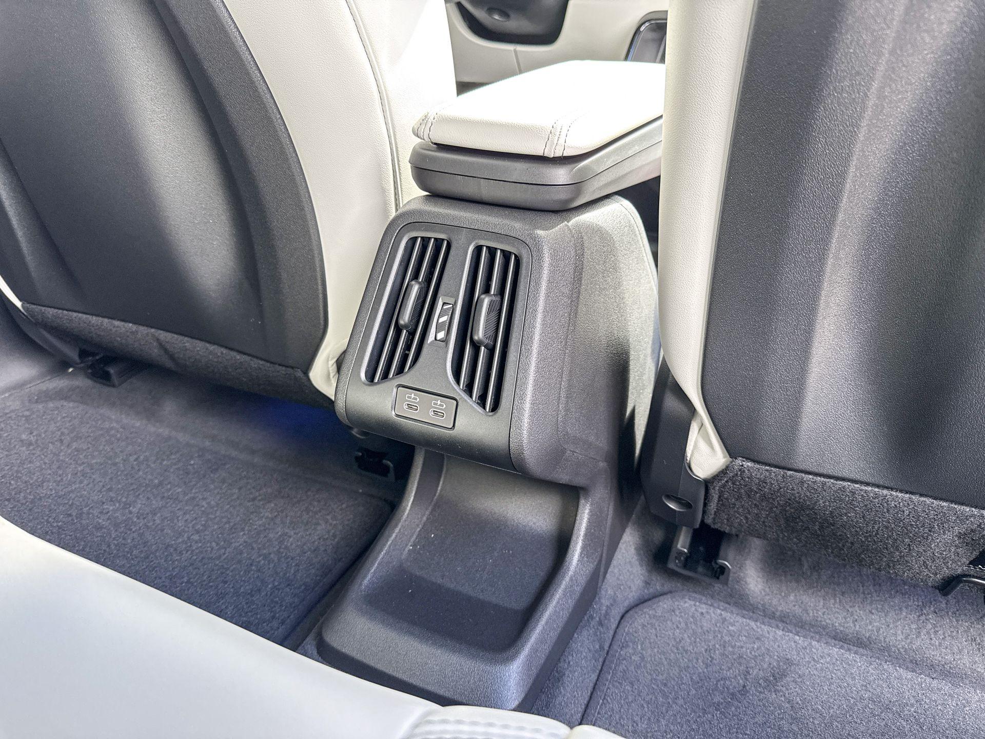 Foto van BMW Ix1 Edrive20