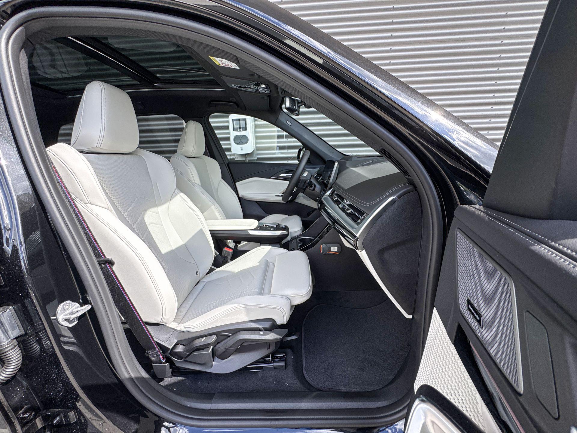 Foto van BMW Ix1 Edrive20