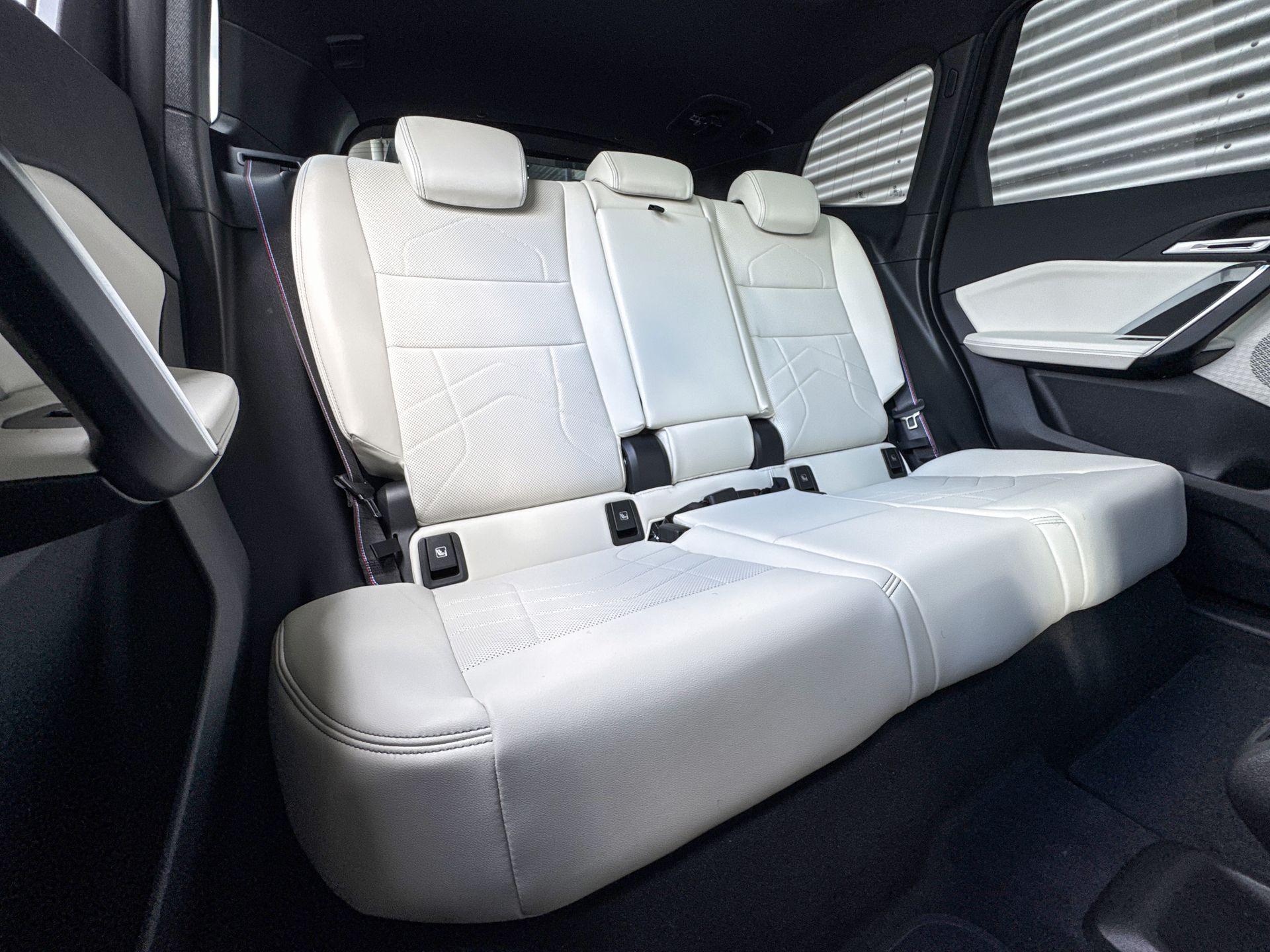 Foto van BMW Ix1 Edrive20