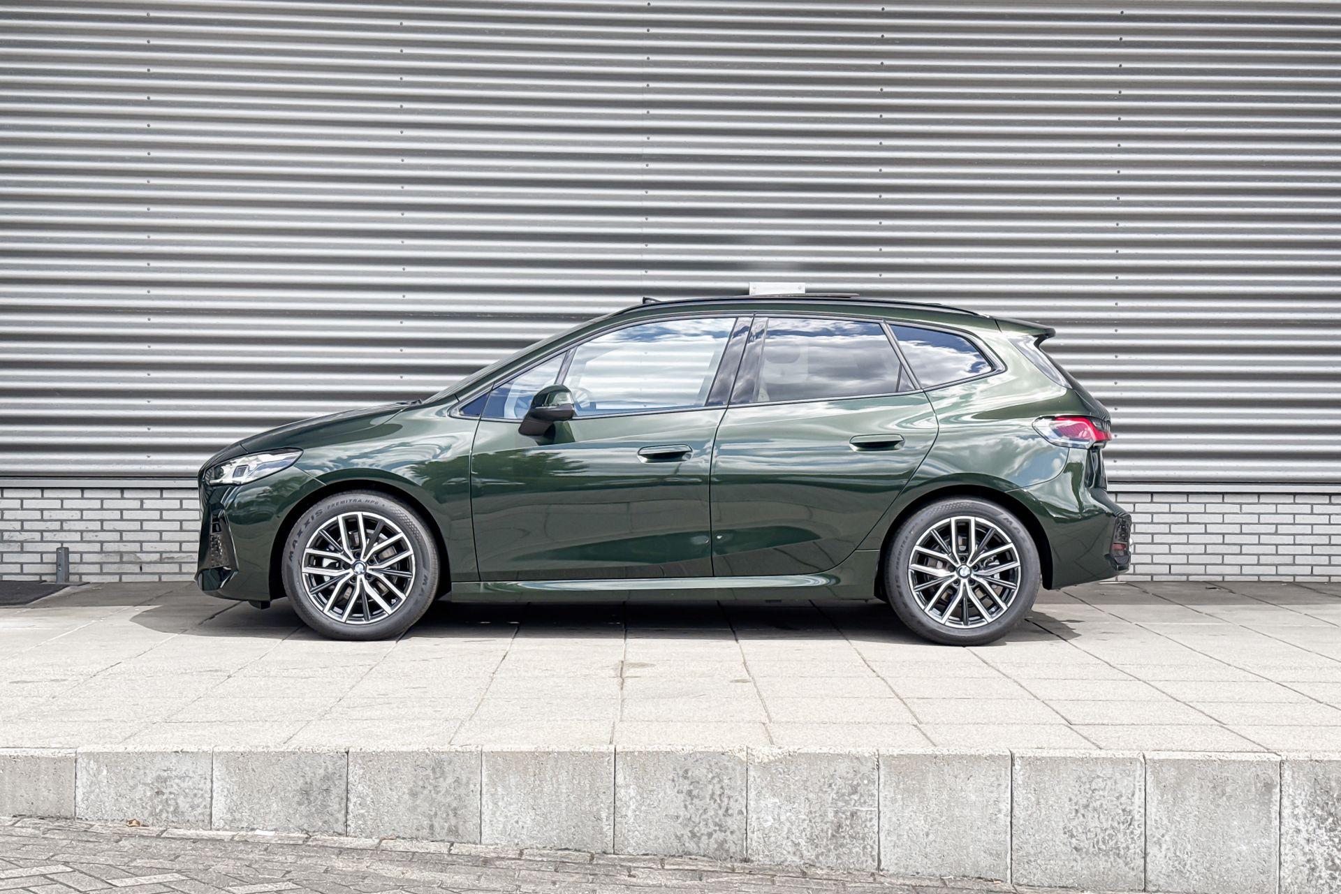 Foto van BMW 220i Active Tourer