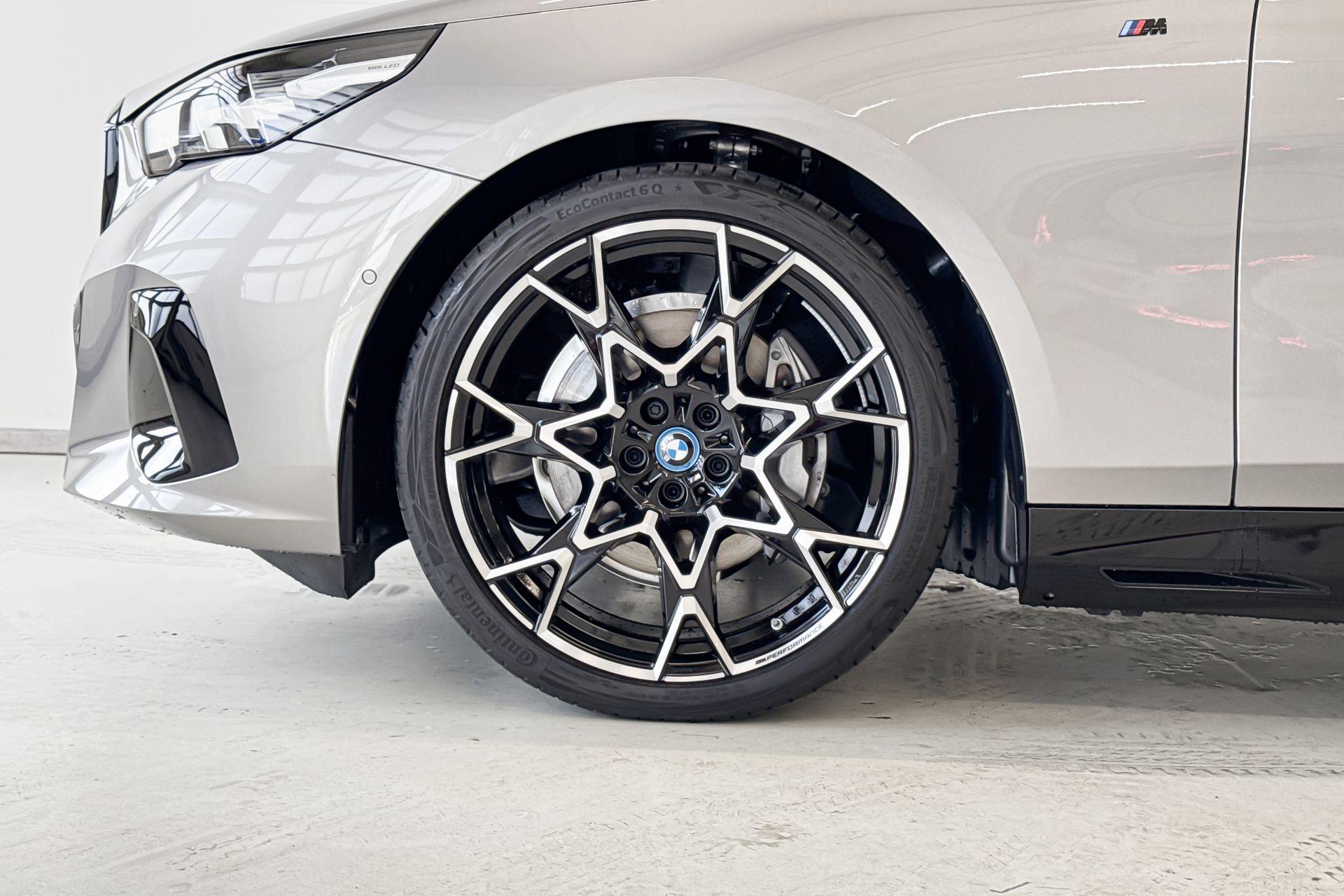 Foto van BMW I5 Edrive40