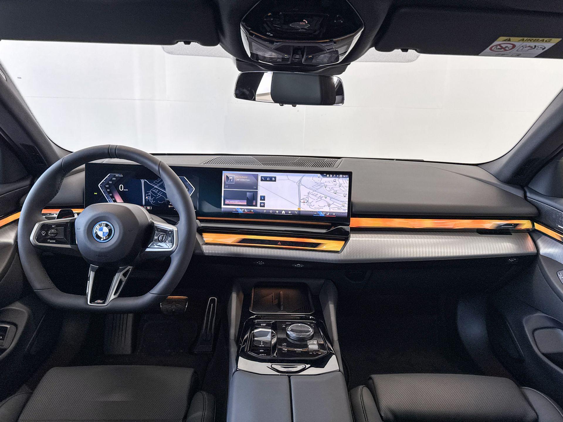 Foto van BMW I5 Edrive40