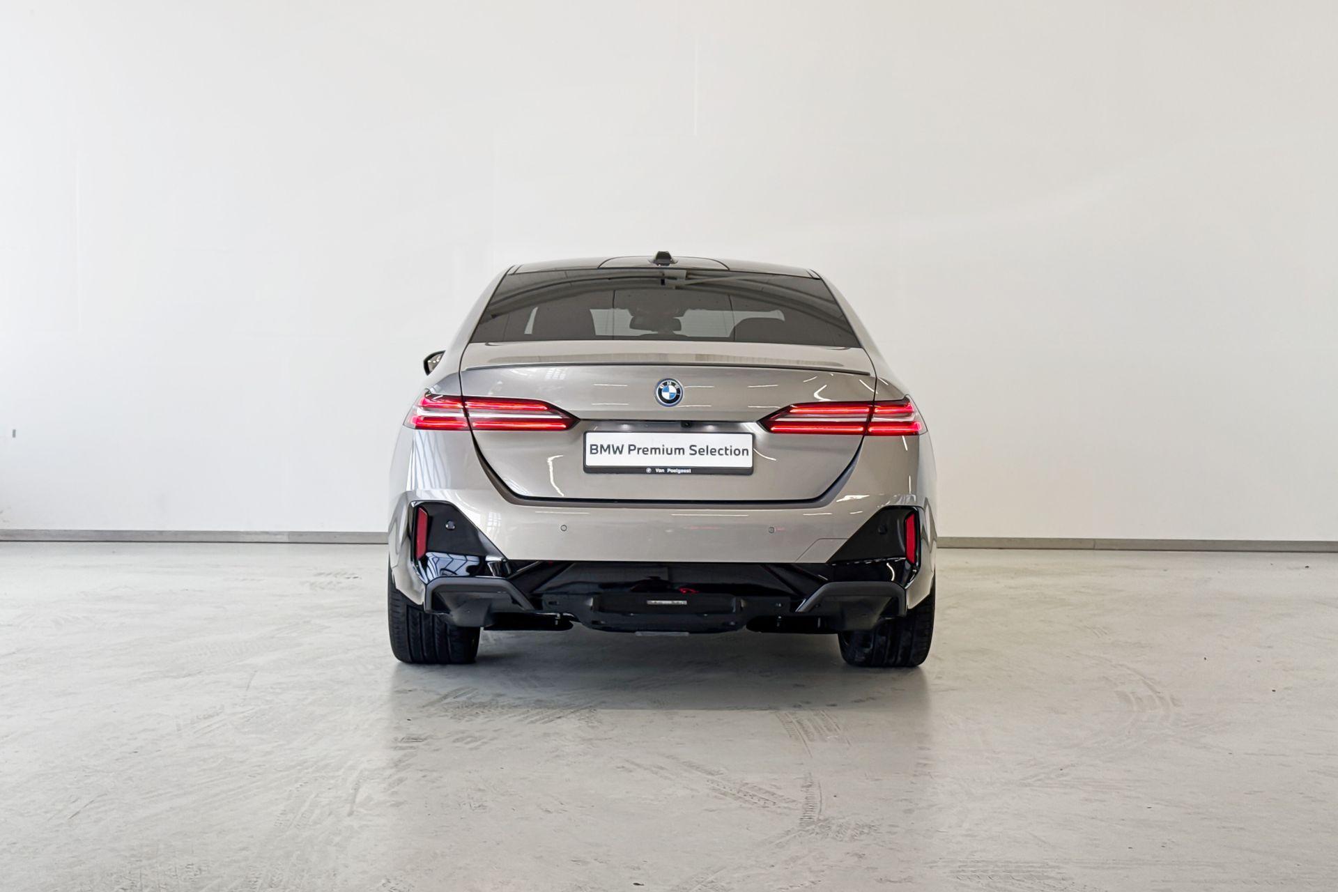 Foto van BMW I5 Edrive40
