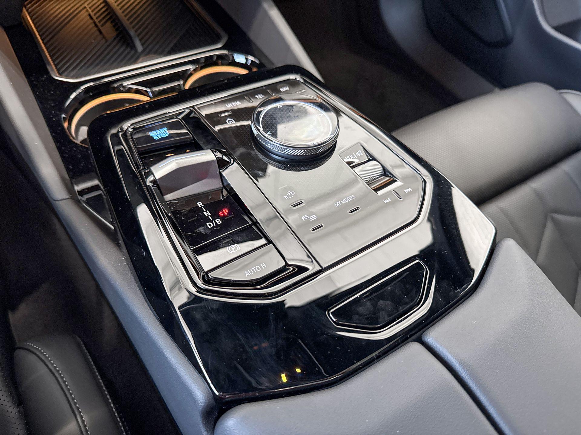 Foto van BMW I5 Edrive40