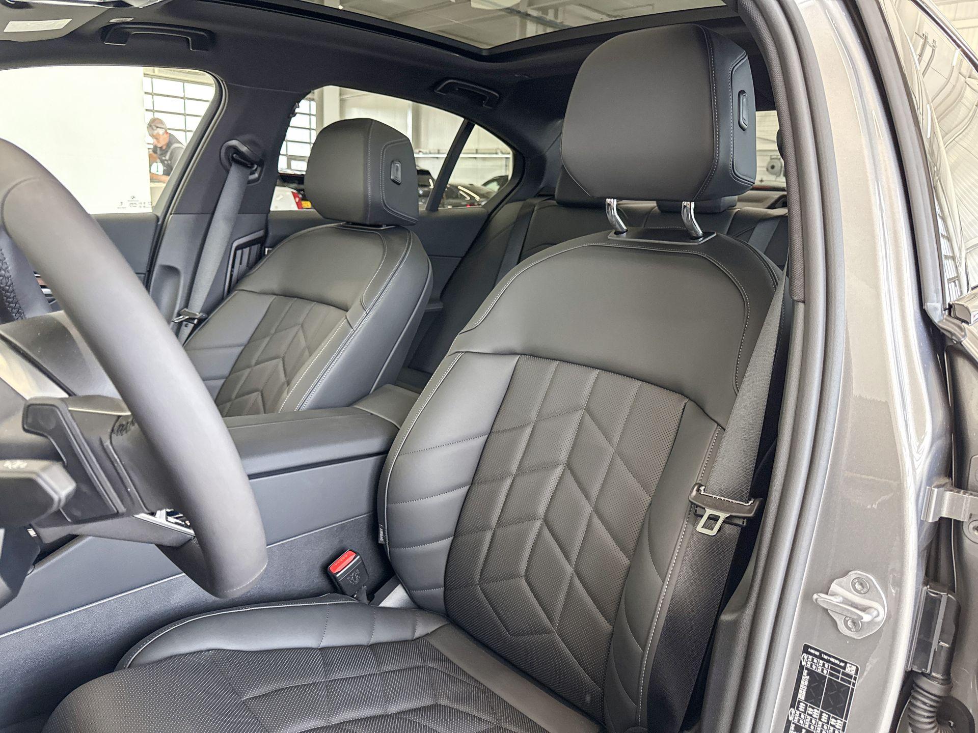 Foto van BMW I5 Edrive40