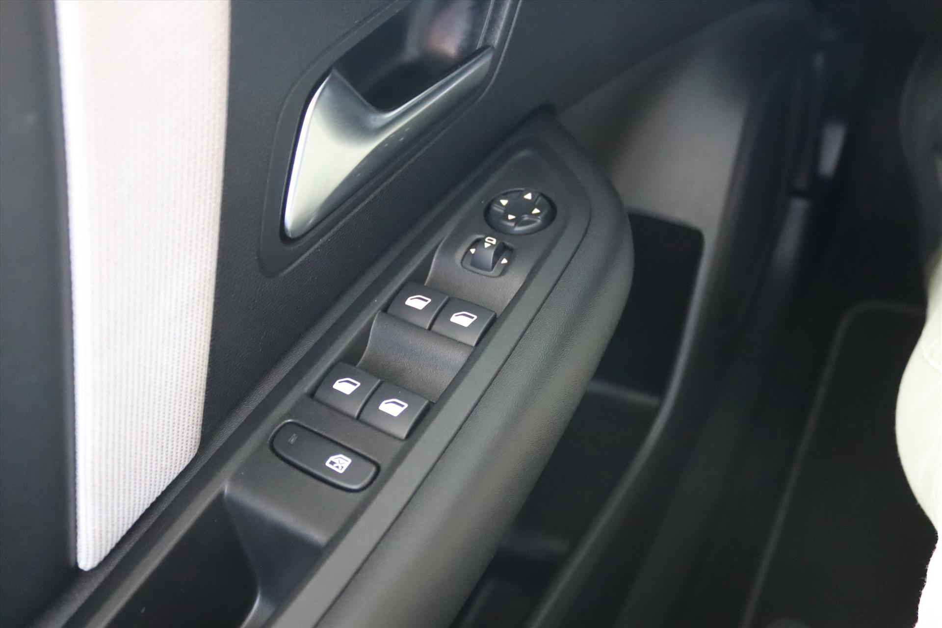 Foto van Citroen C4 X