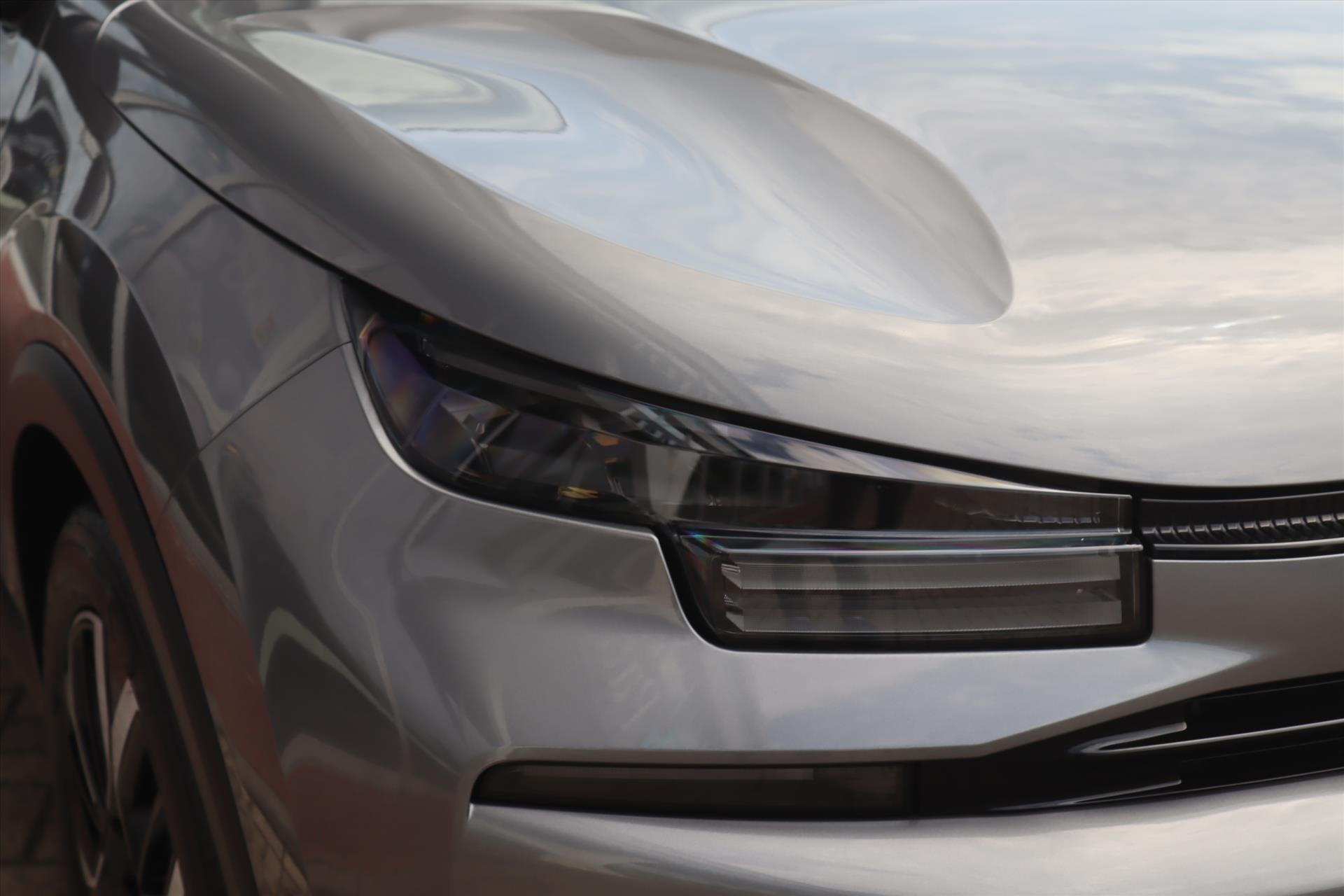 Foto van Citroen C4 X