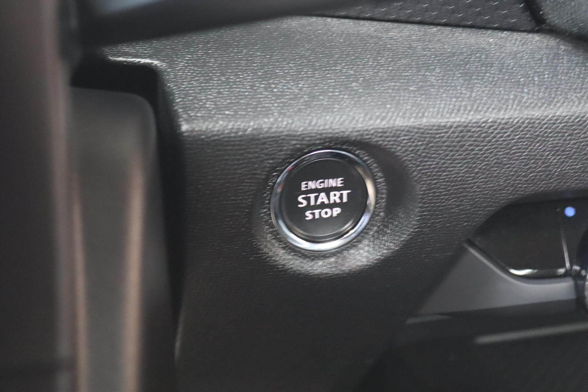Foto van Citroen C4 X