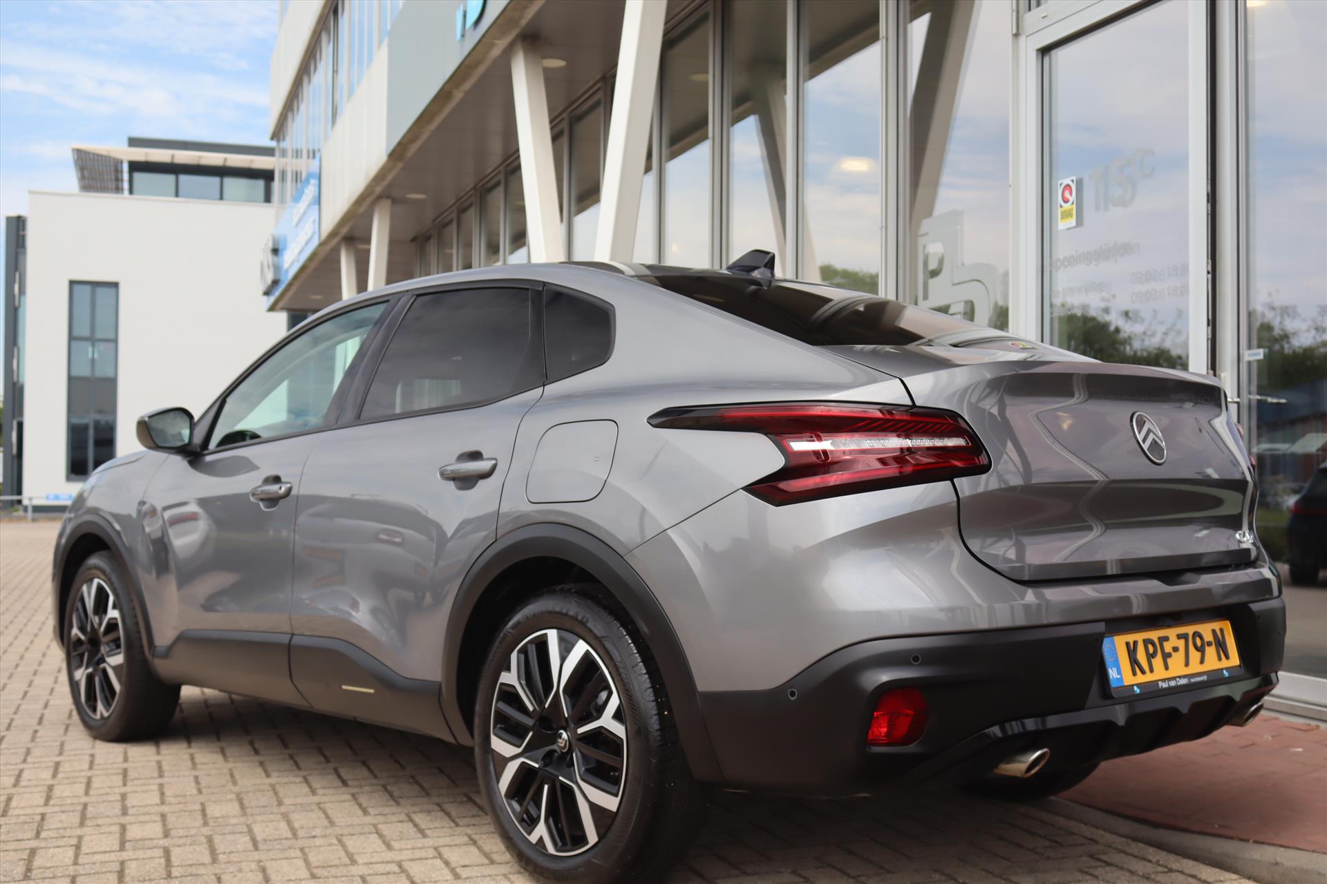 Foto van Citroen C4 X