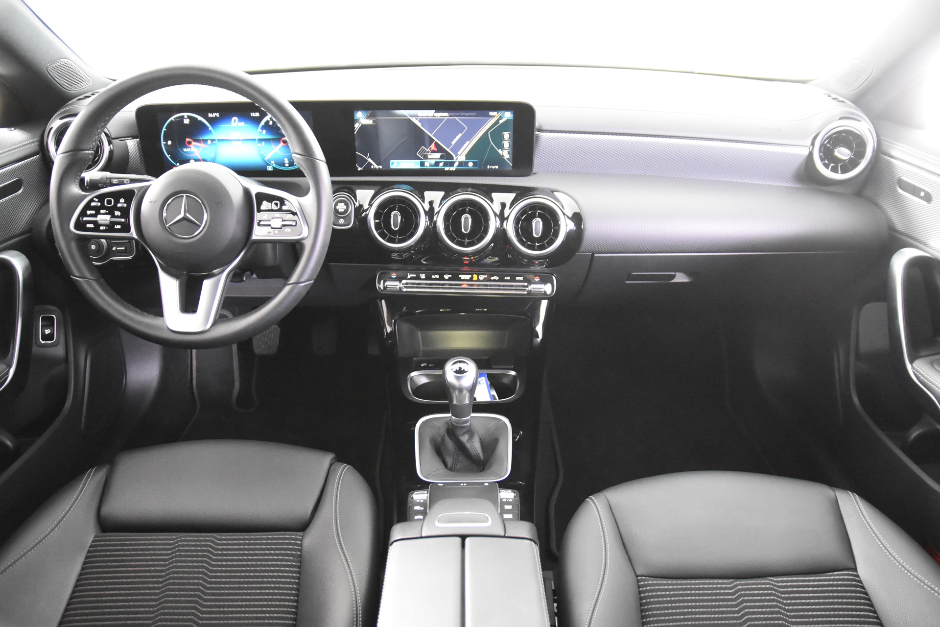 Foto van Mercedes-Benz Cla-klasse Shooting Brake *1ste Eigenaar*leer*navigatie*camera*stoelverwarming*