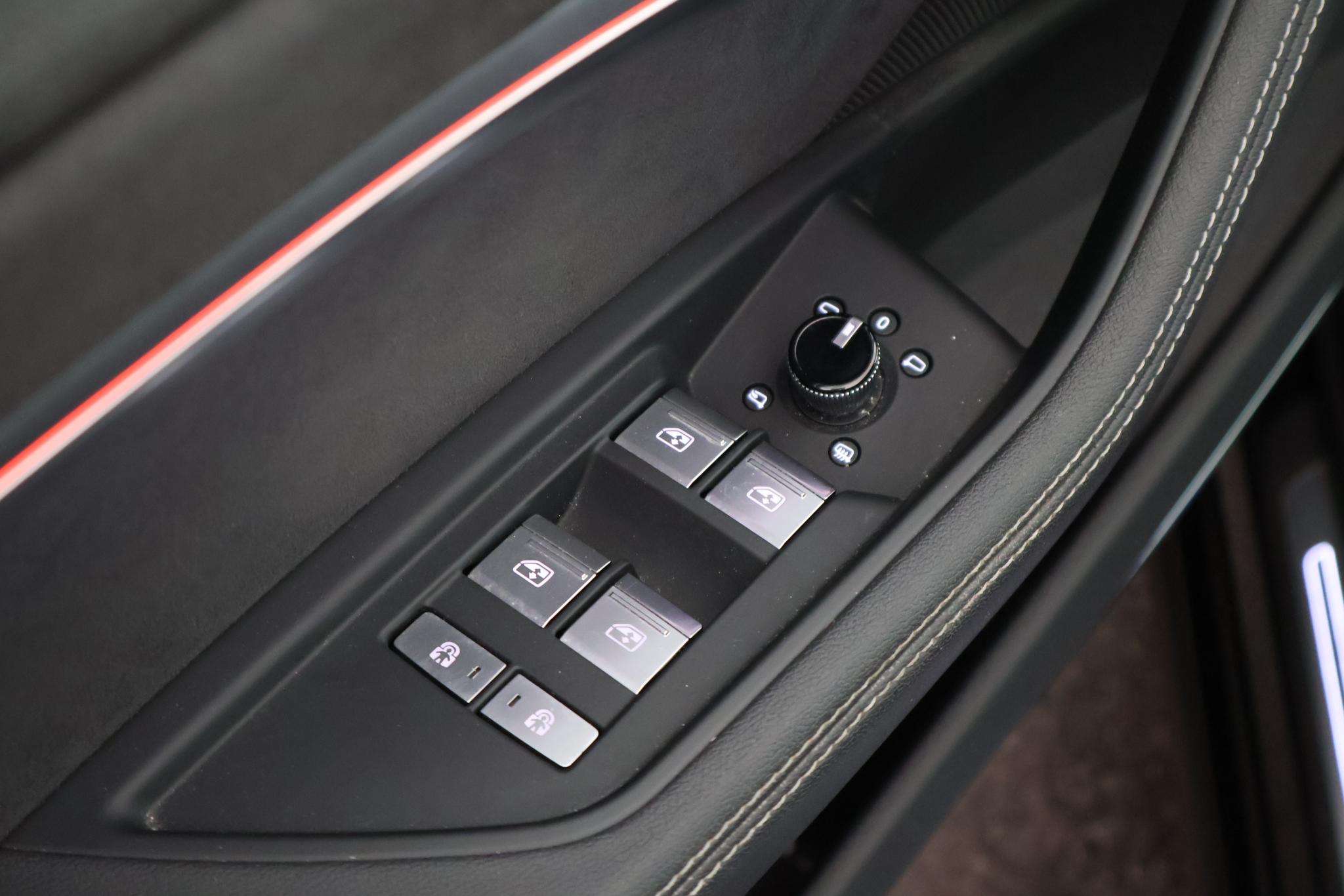 Foto van Audi Q8 E-tron