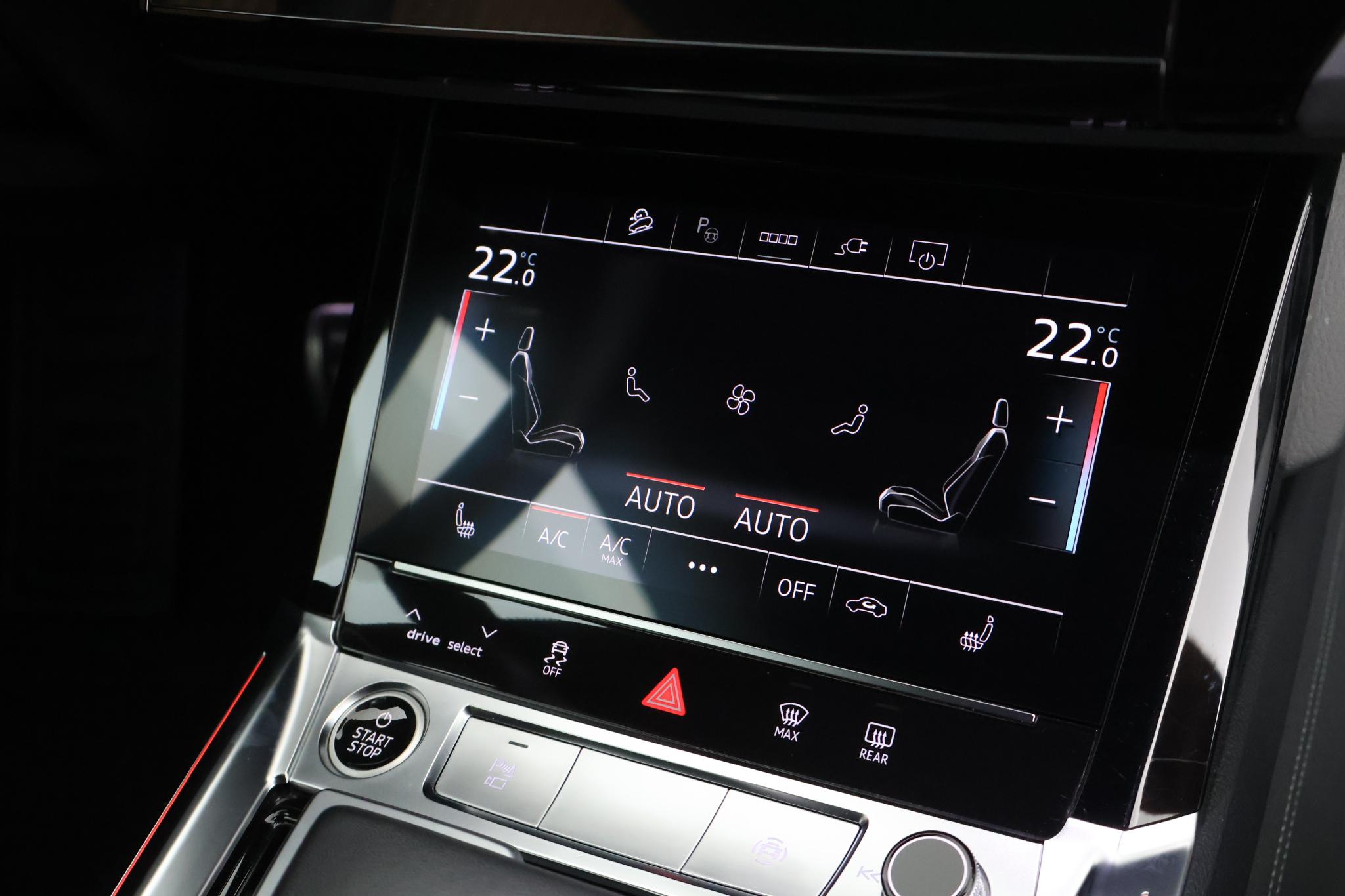 Foto van Audi Q8 E-tron
