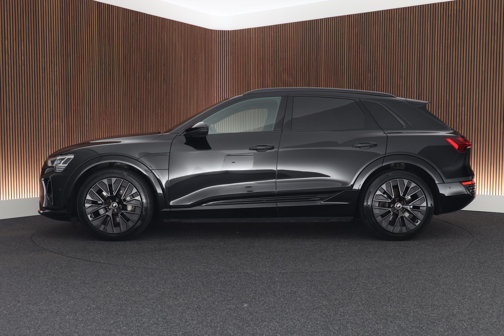 Foto van Audi Q8 E-tron