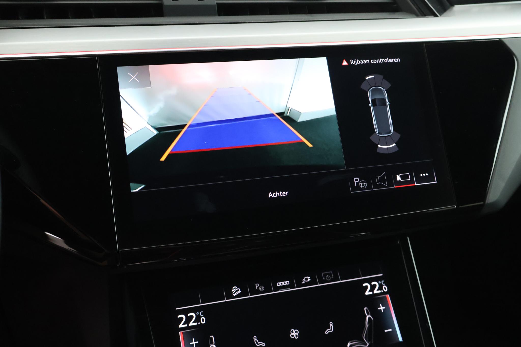 Foto van Audi Q8 E-tron