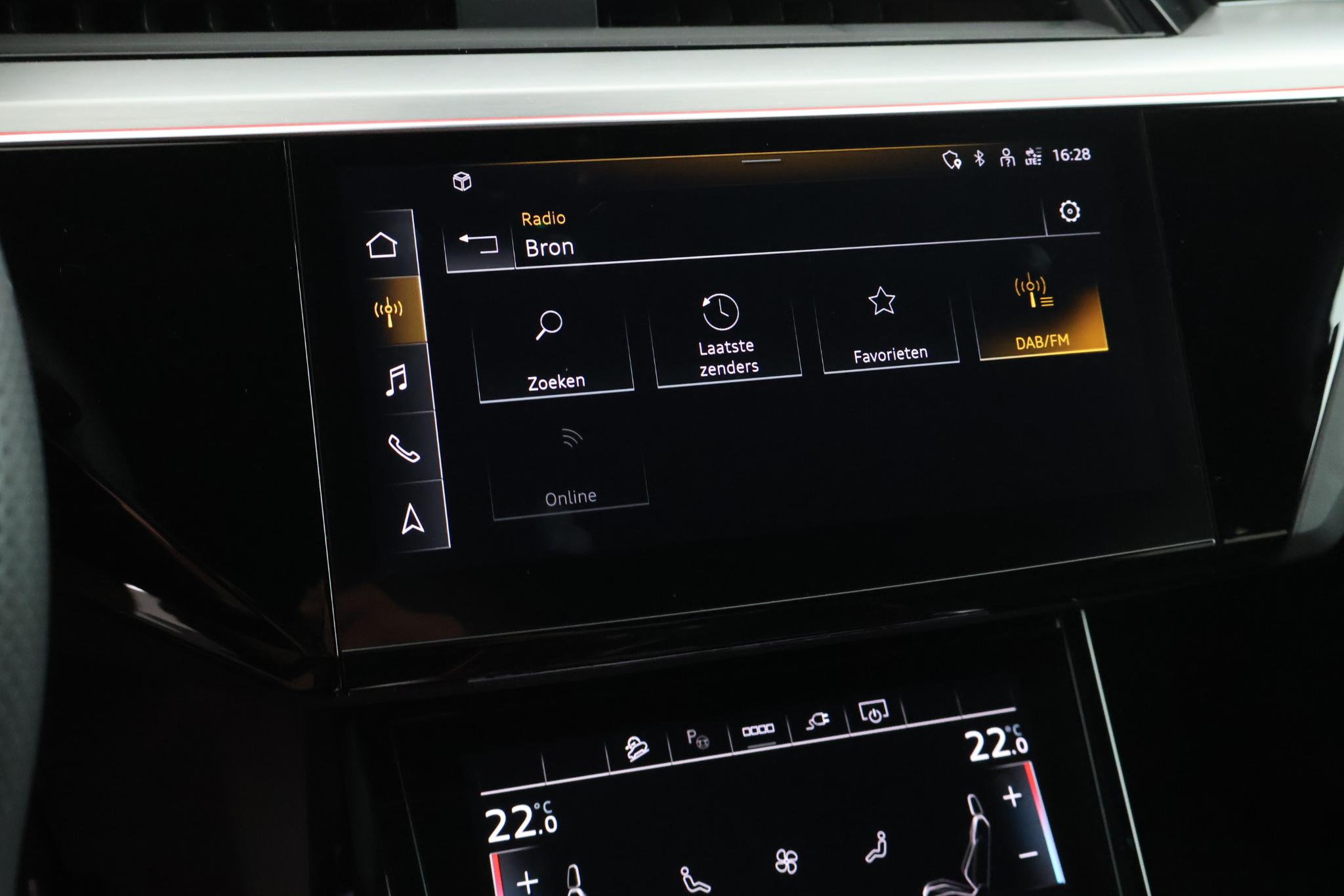 Foto van Audi Q8 E-tron