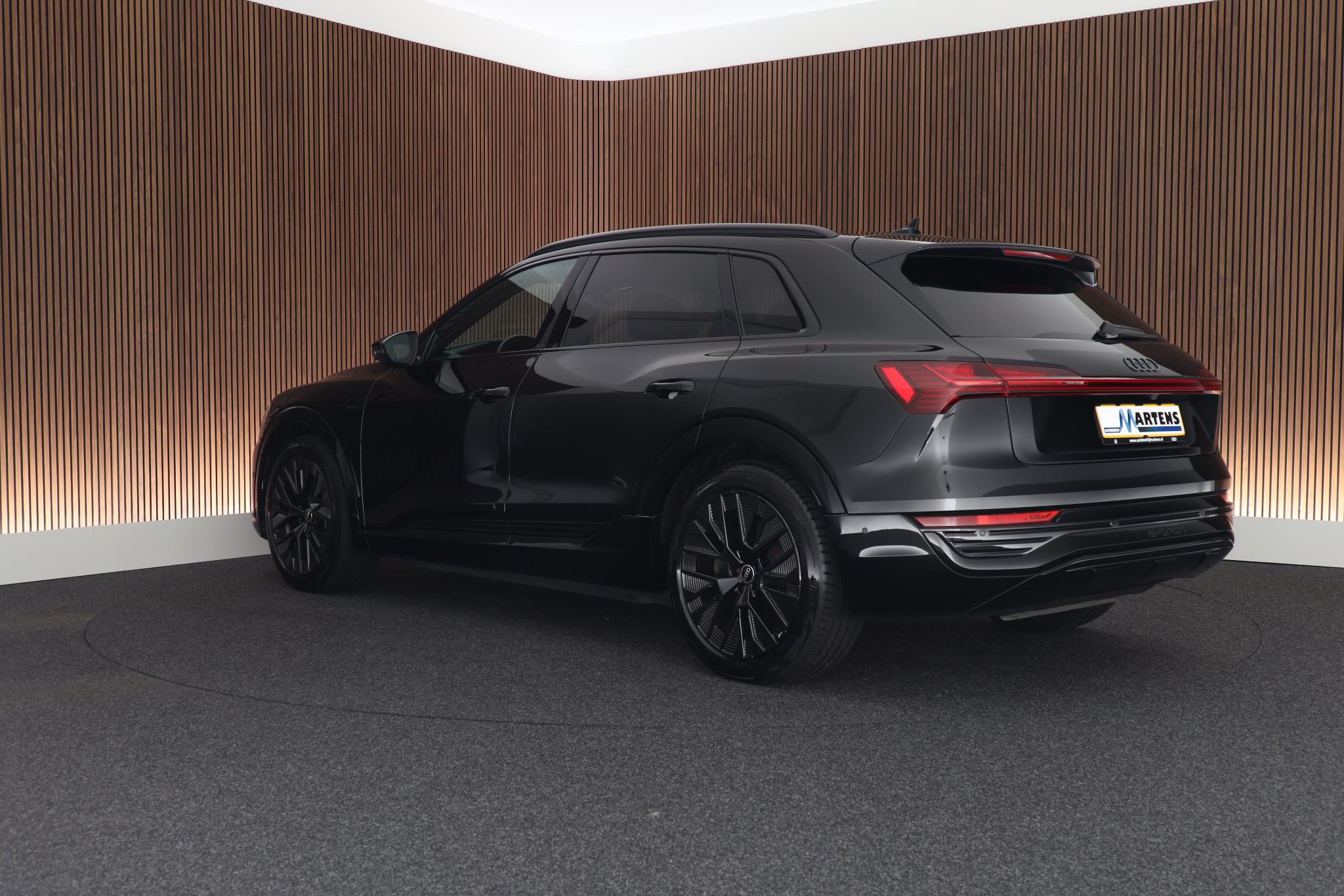 Foto van Audi Q8 E-tron