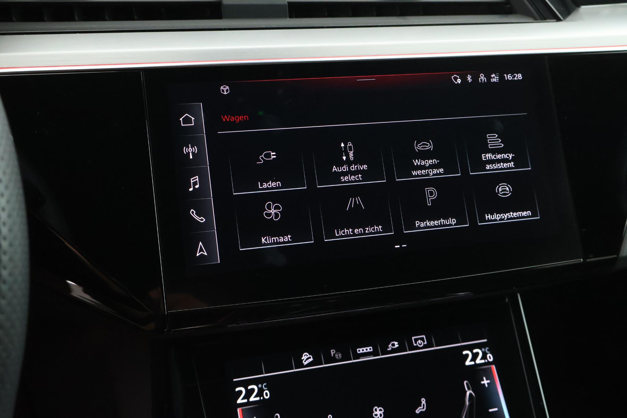 Foto van Audi Q8 E-tron