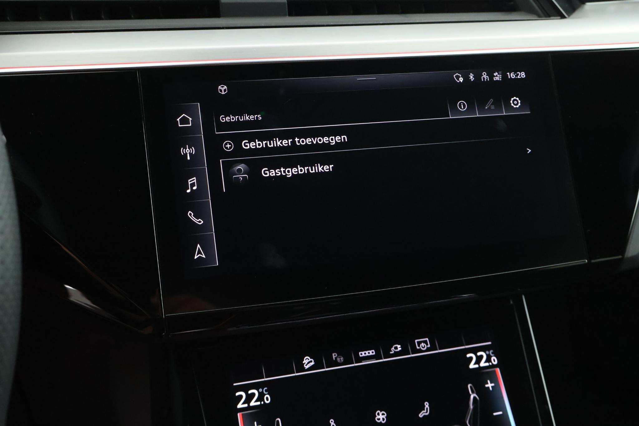 Foto van Audi Q8 E-tron