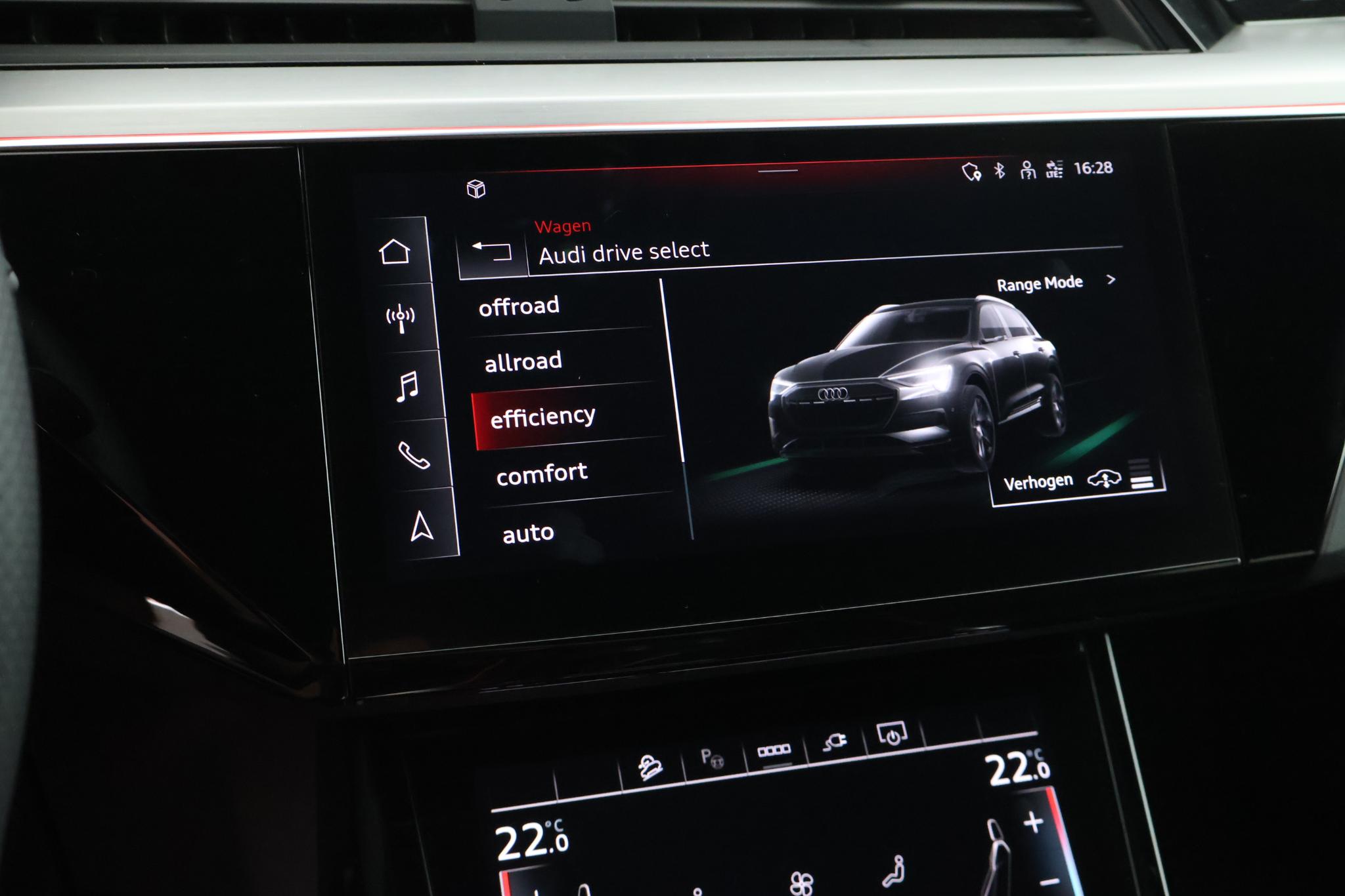 Foto van Audi Q8 E-tron