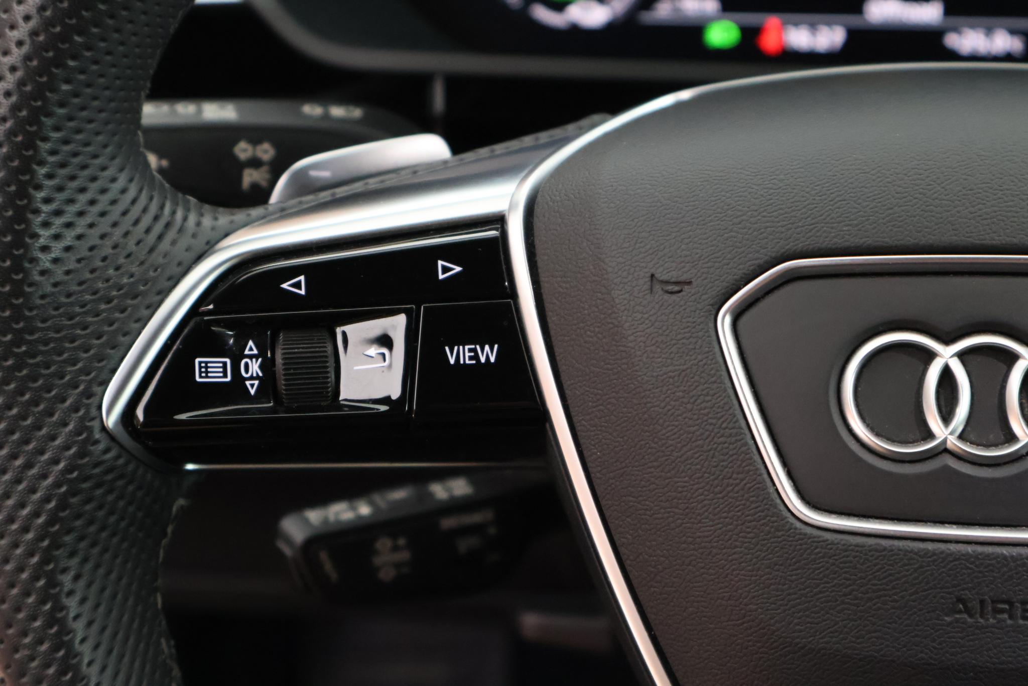 Foto van Audi Q8 E-tron
