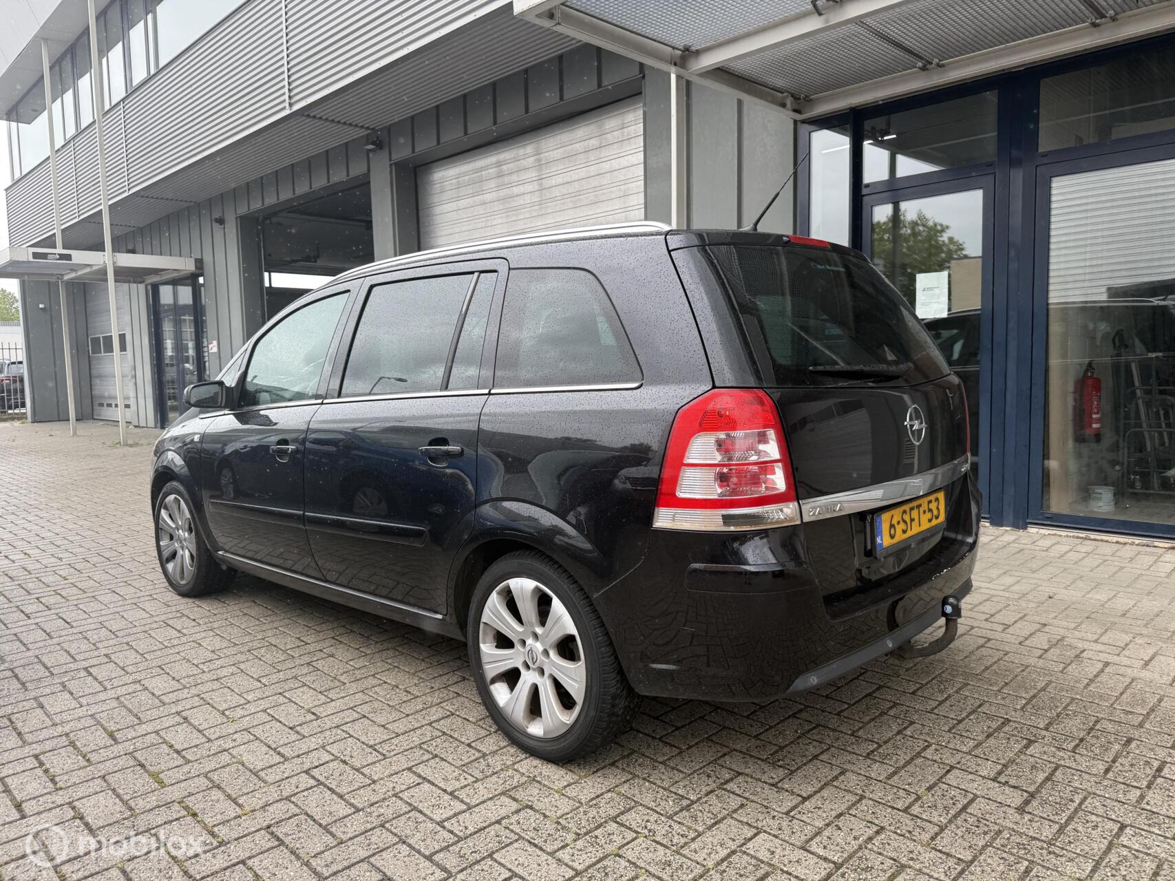 Foto van Opel Zafira