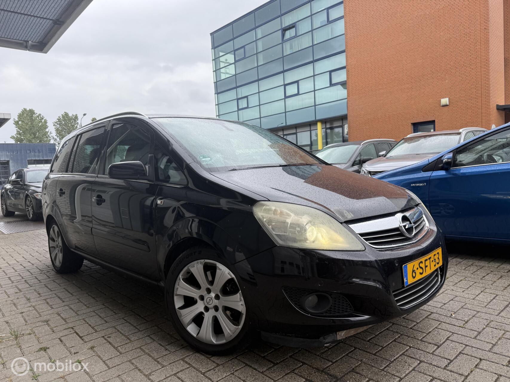 Opel Zafira 2.2 Cosmo Luxe Navi/Airco/Stoelverwarming 2008 - voorkant